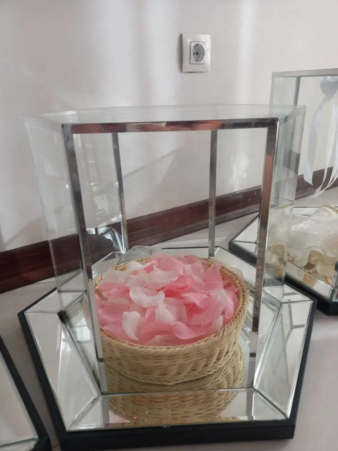 باکس شیشه ای بله برون / طبق بله برون|خدمات پذیرایی، مراسم|کرج, دولت‌آباد|دیوار