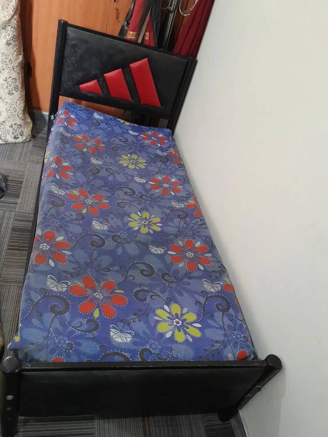 تخت یک نفره با توشک|تخت و سرویس خواب|اهواز, فولادشهر|دیوار