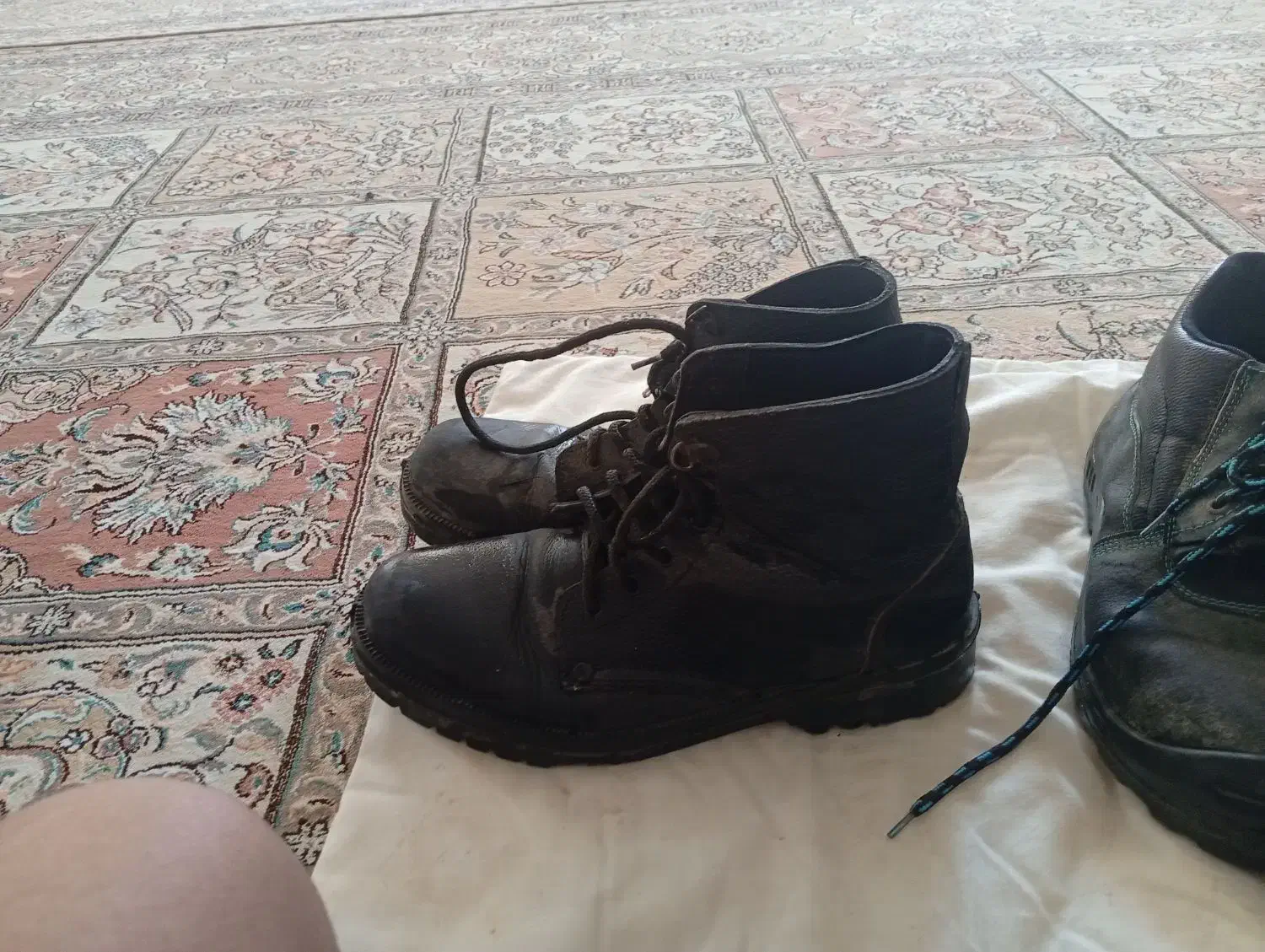 دوعدد پوتین سربازی و کار|کیف، کفش، کمربند|خرم‌آباد, |دیوار