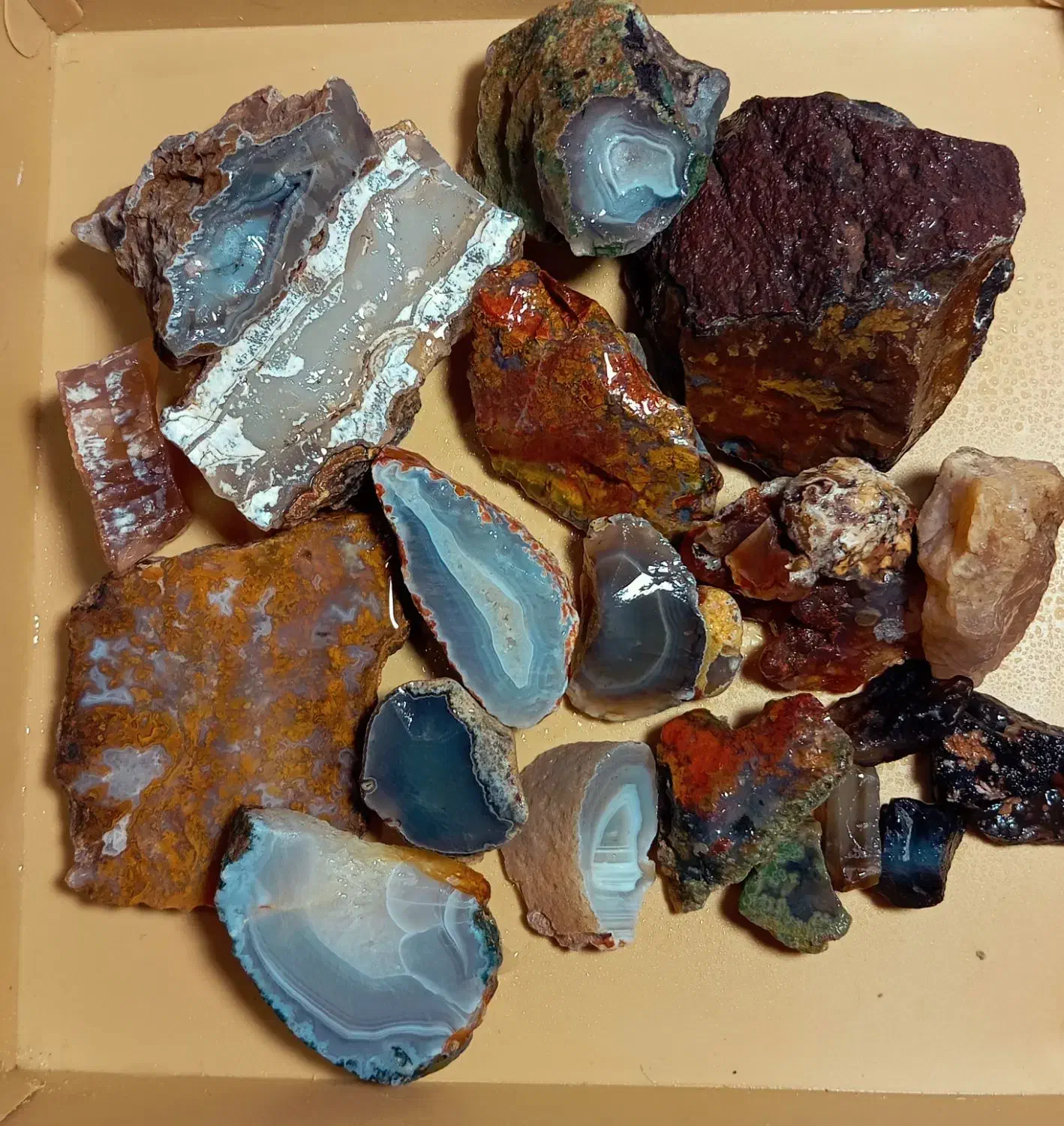 مجموعه متنوع سنگهای طبیعی|کلکسیون و سرگرمی|لاهیجان, امیرشهید|دیوار