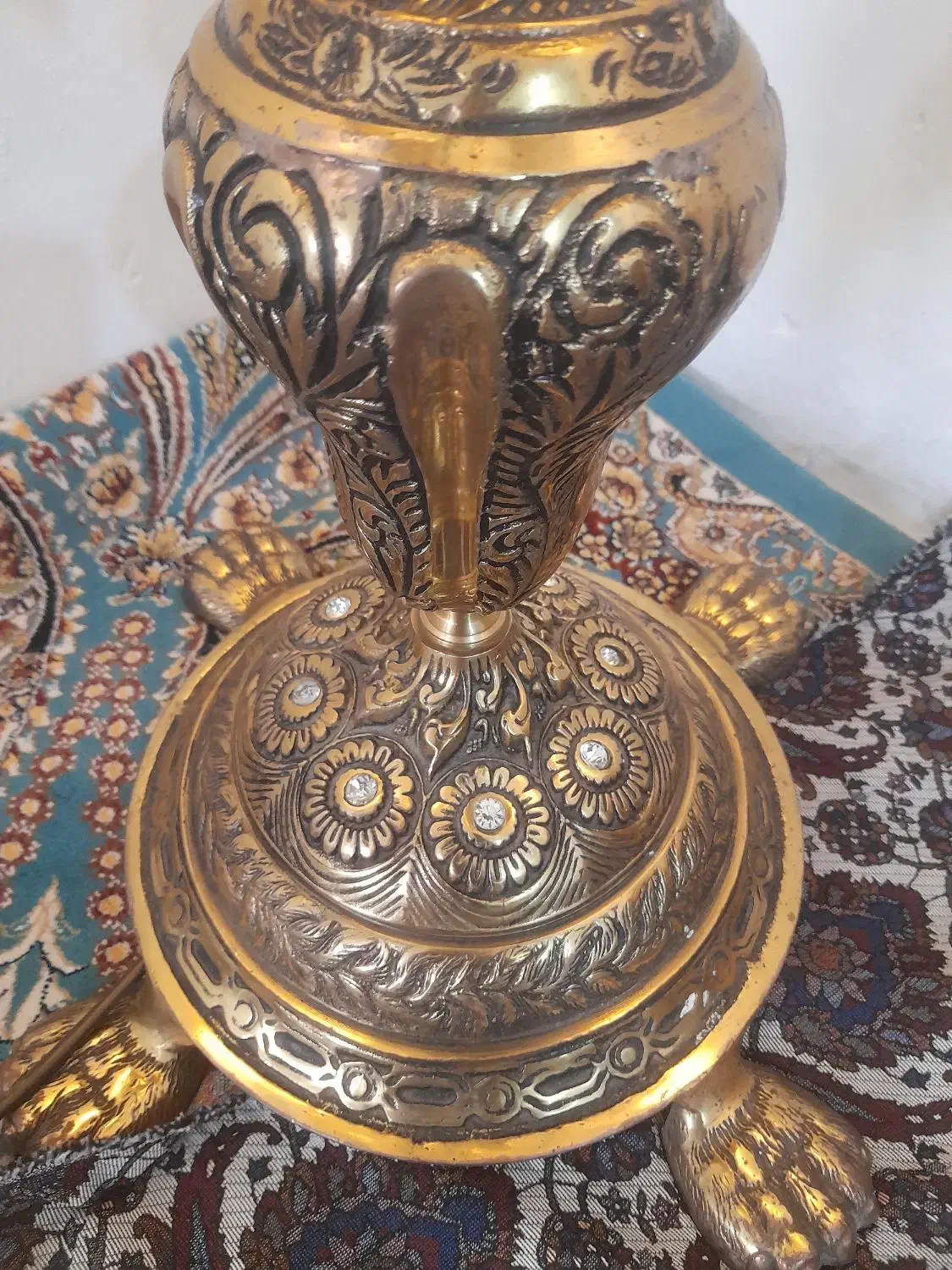 کنار سالنی در حدنو|لوستر و چراغ آویز|نسیمشهر, |دیوار