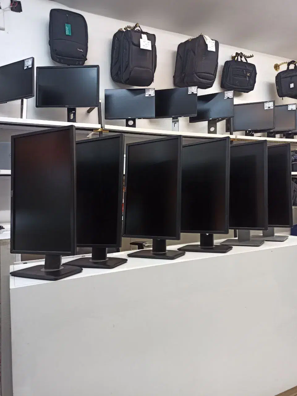 مانیتور 22اینچ دل مدل p2217 ips FULHD HDMI|قطعات و لوازم جانبی رایانه|تهران, میدان ولیعصر|دیوار