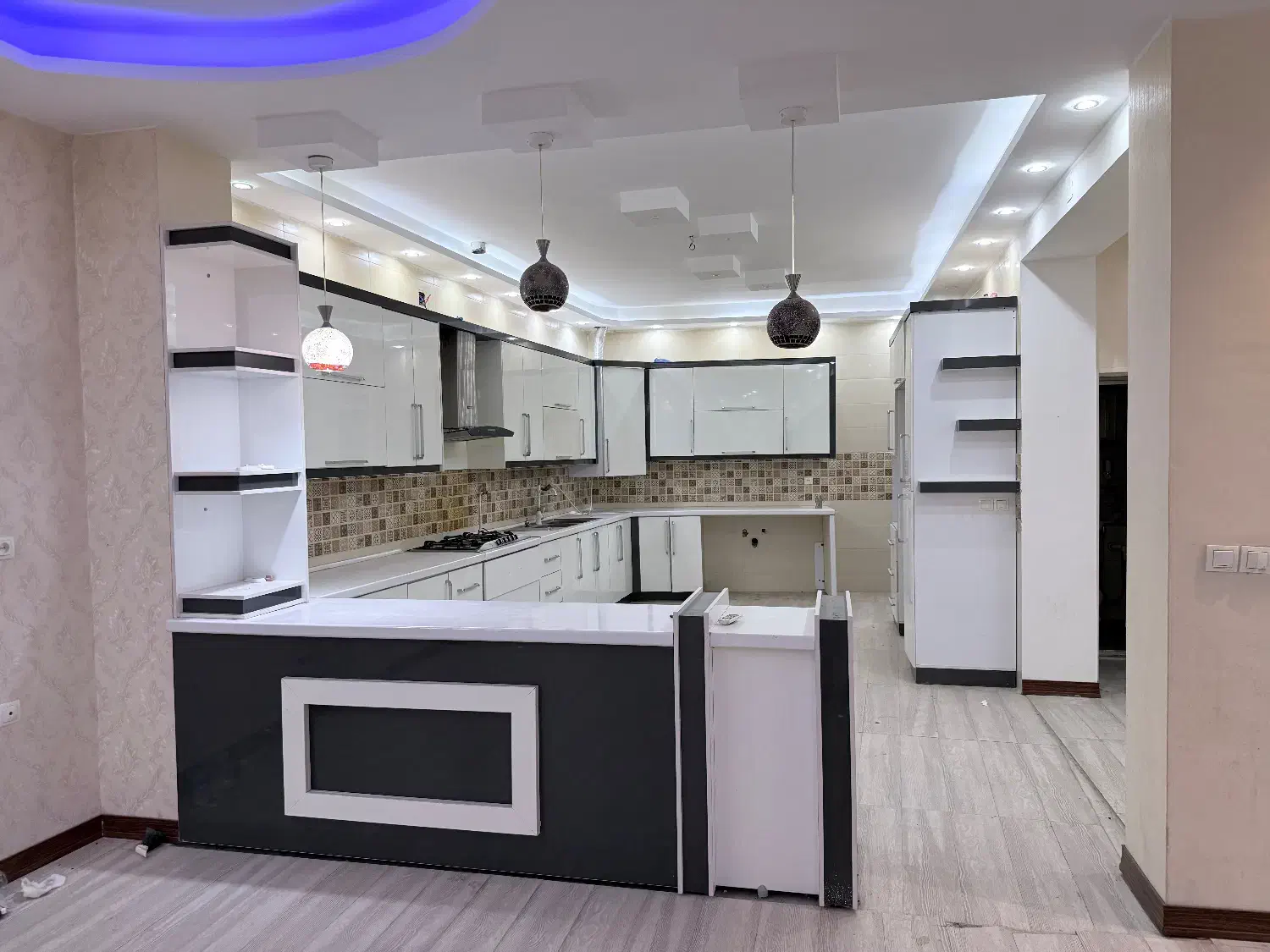 کابینت سفید طوسی|عمدهفروشی|داراب, |دیوار