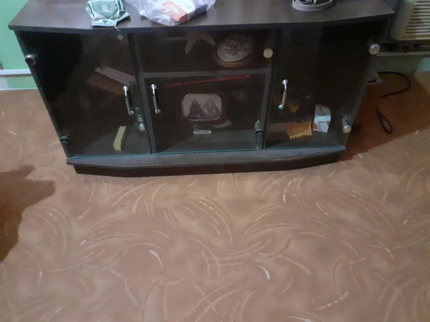 دوعدد بوفه ومیز تلویزیون بفروش می رسد|میز تلویزیون|برازجان, |دیوار