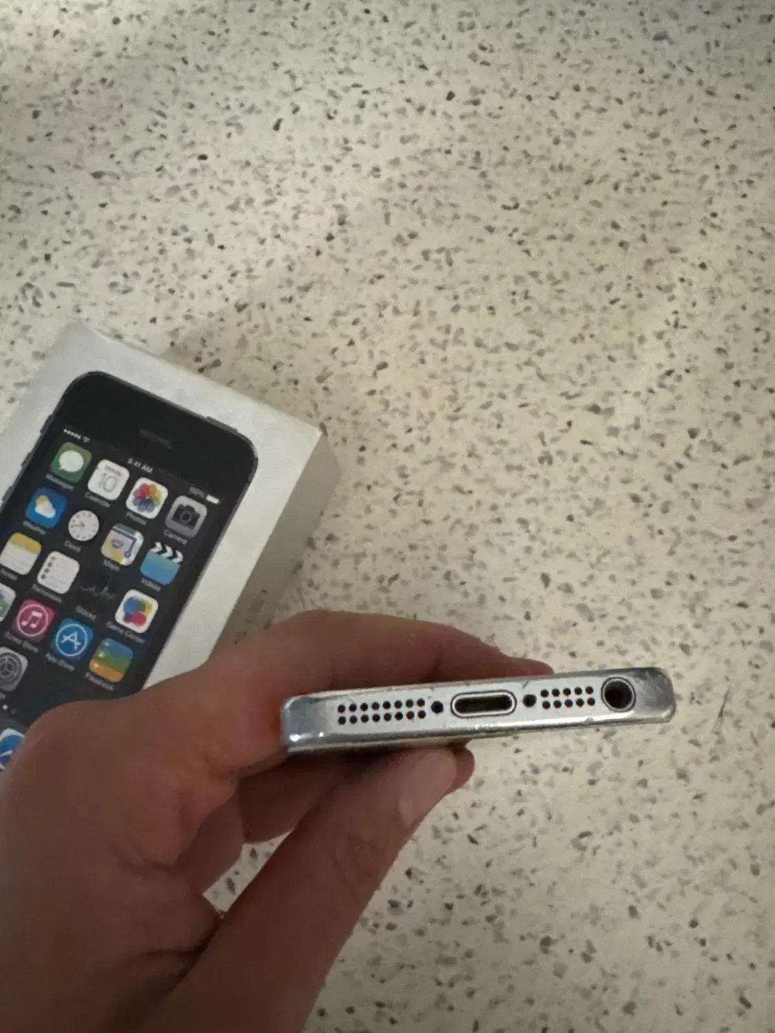 آیفون ۵اس ۱۶گیگ|موبایل|تهران, ولنجک|دیوار