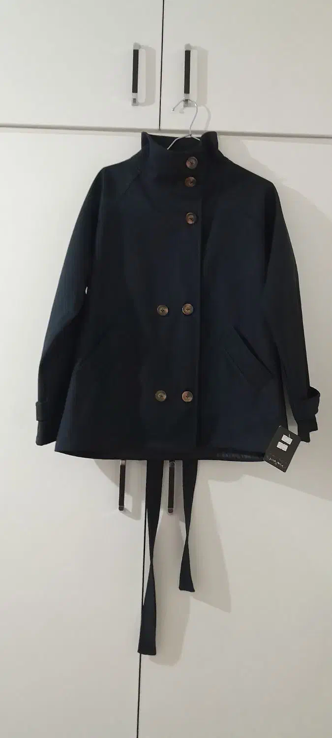 بارونی|لباس|اصفهان, عمان سامانی|دیوار