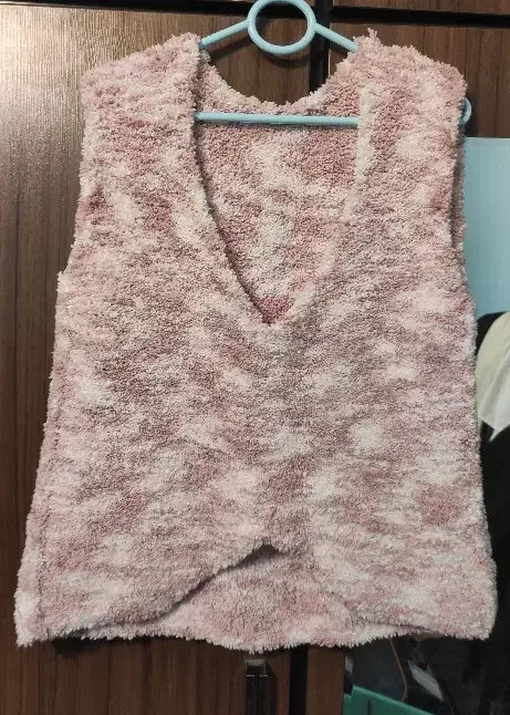 لباس زنانه|لباس|شیراز, پانصد دستگاه ارتش|دیوار