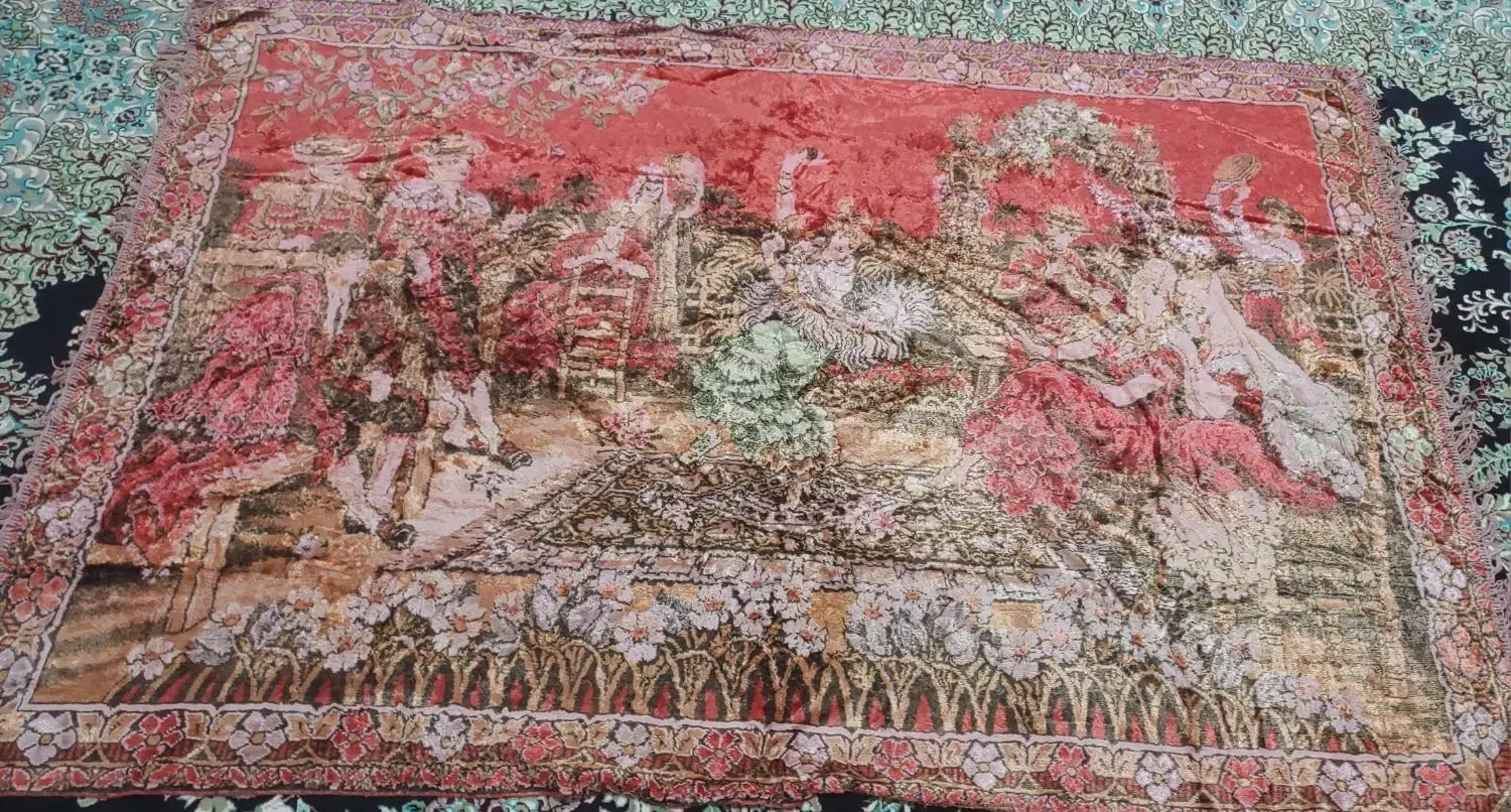 تابلو فرش مخمل خیلی قدیمی ابعاد یک ونیم دریک متر|کلکسیون اشیاء عتیقه|قلقل رود, |دیوار