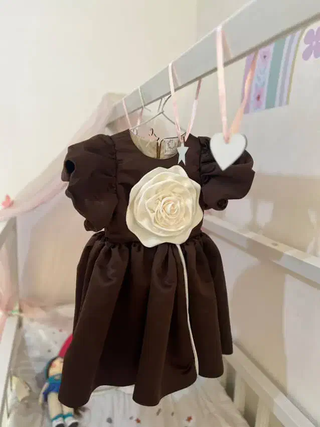 پیراهن بچگانه|کفش و لباس بچه|رشت, منظریه|دیوار