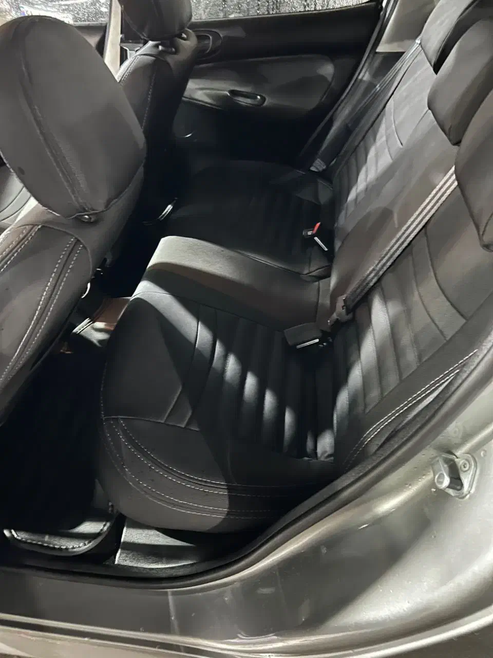 ۲۰۷ پانا دنده|خودرو سواری و وانت|لاهیجان, حاجی آباد|دیوار