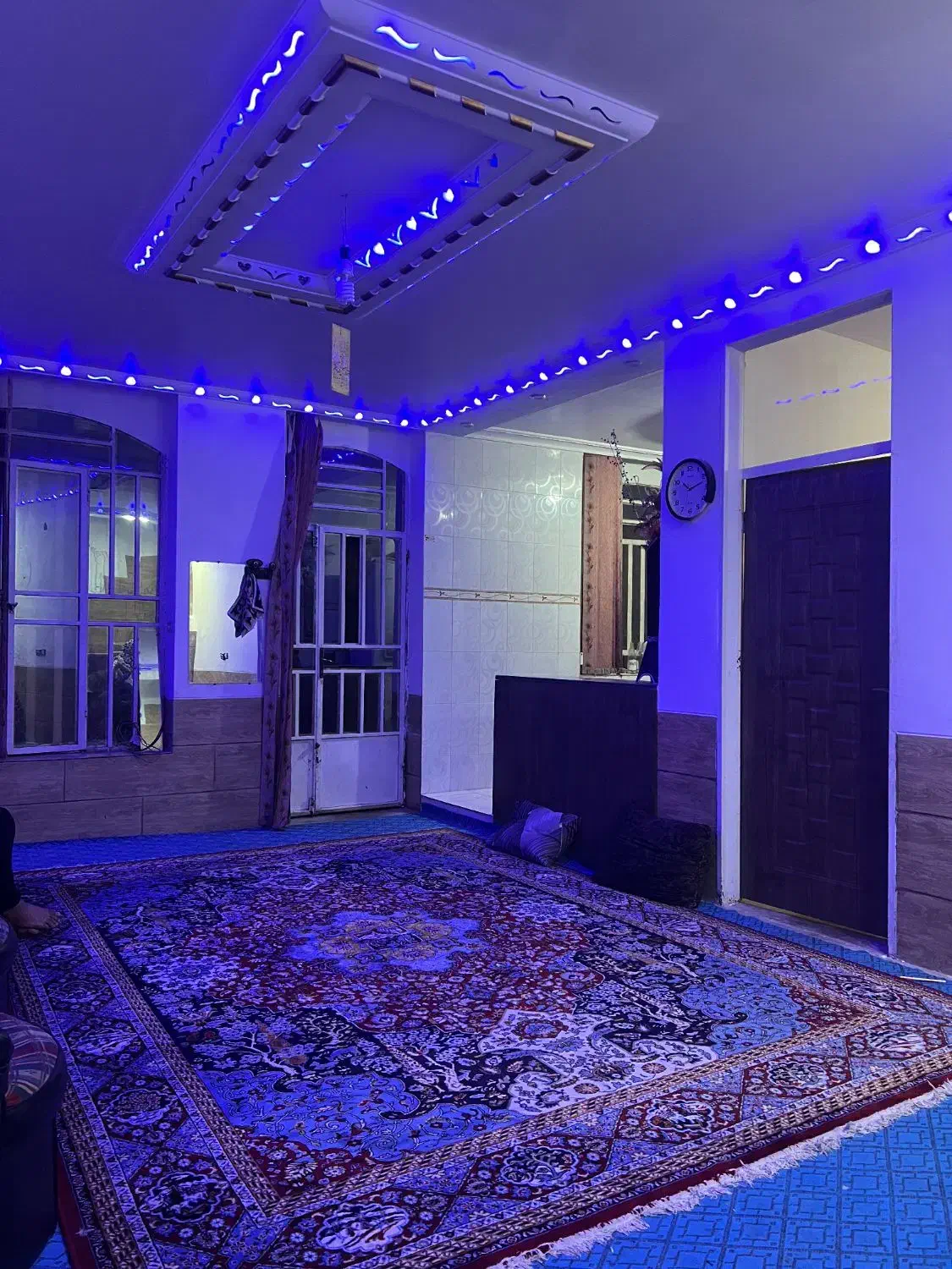 رهن اجاره خونه مسکونی|اجارهٔ خانه و ویلا|شیراز, کوشک میدان|دیوار