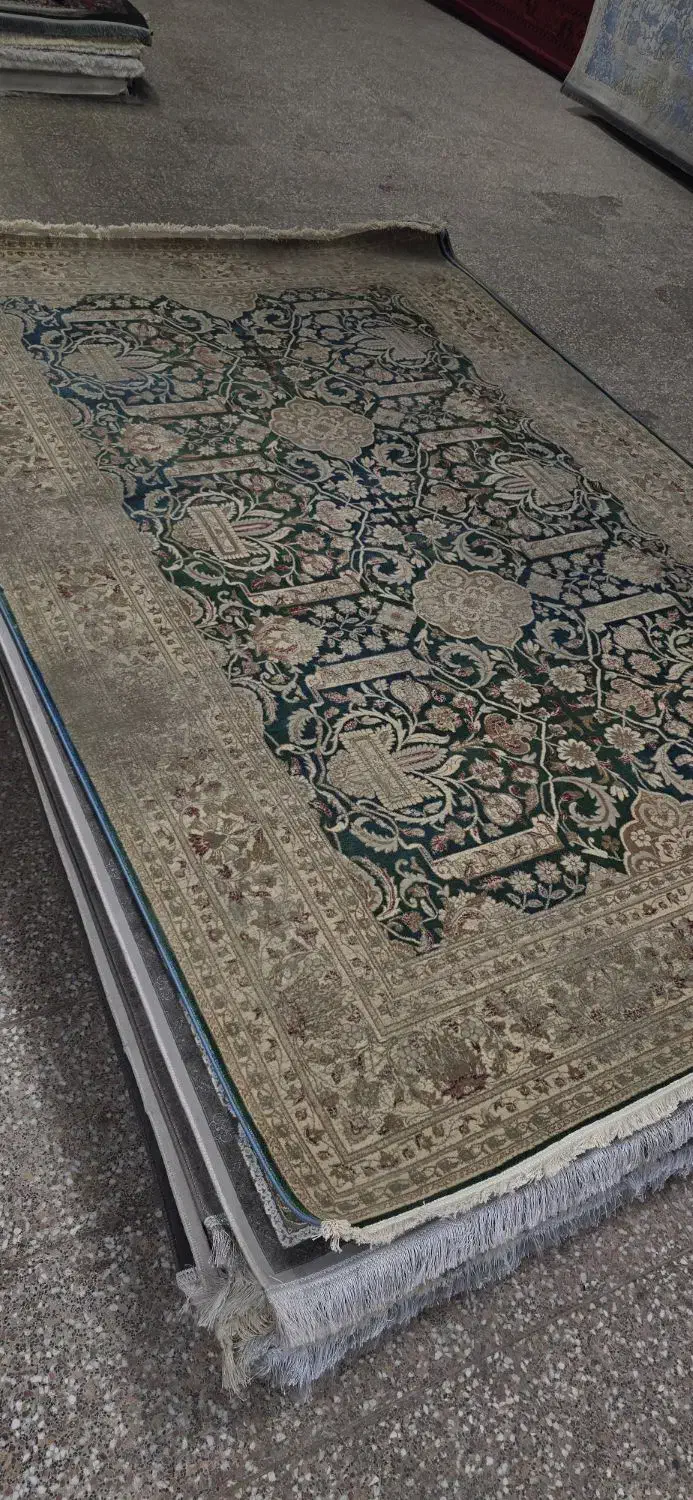 فرش ماشینی ۱۵۰۰شانه کویر|فرش|شیراز, شهرک گلها|دیوار