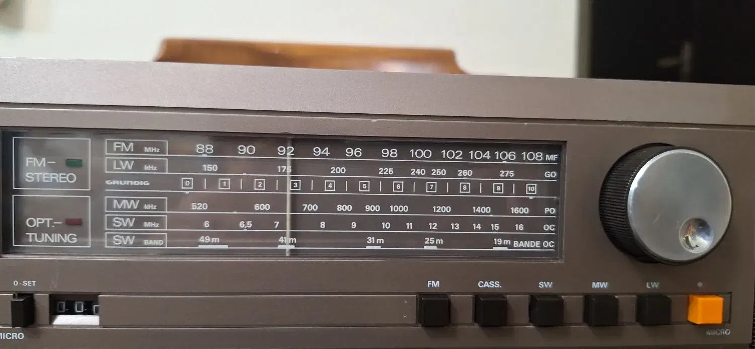 GRUNDIG|کلکسیون اشیاء عتیقه|تهران, سلیمانی|دیوار