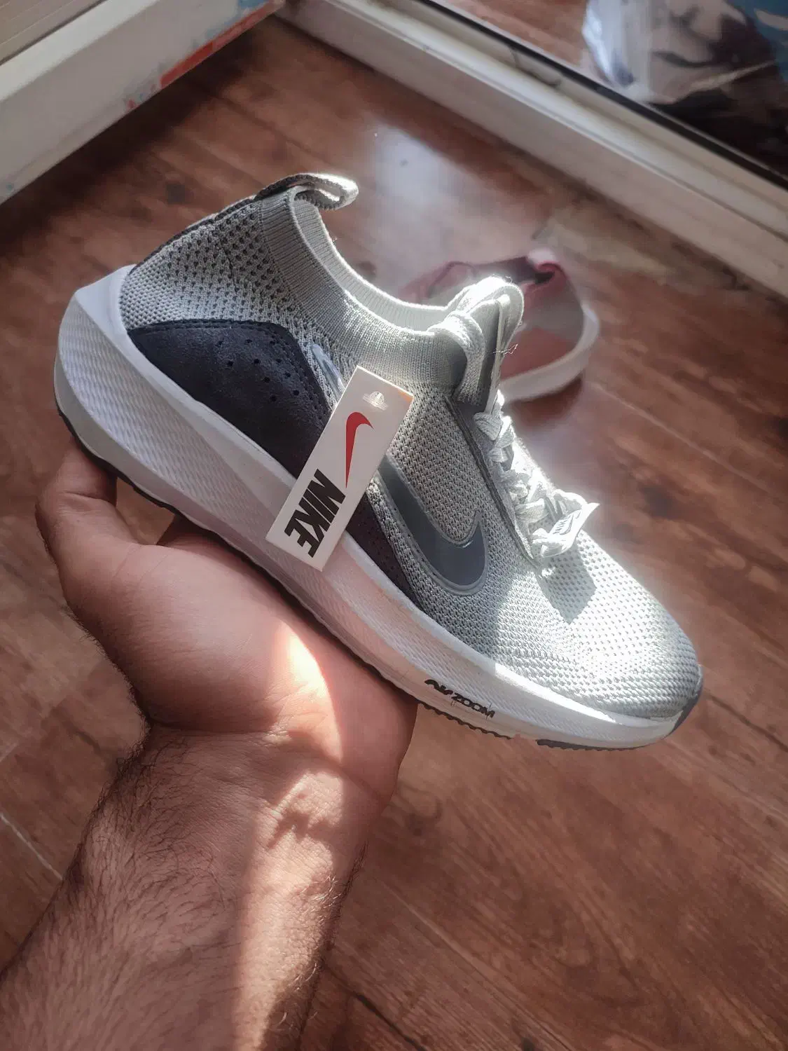 کفش جورابی|کیف، کفش، کمربند|دورود, |دیوار