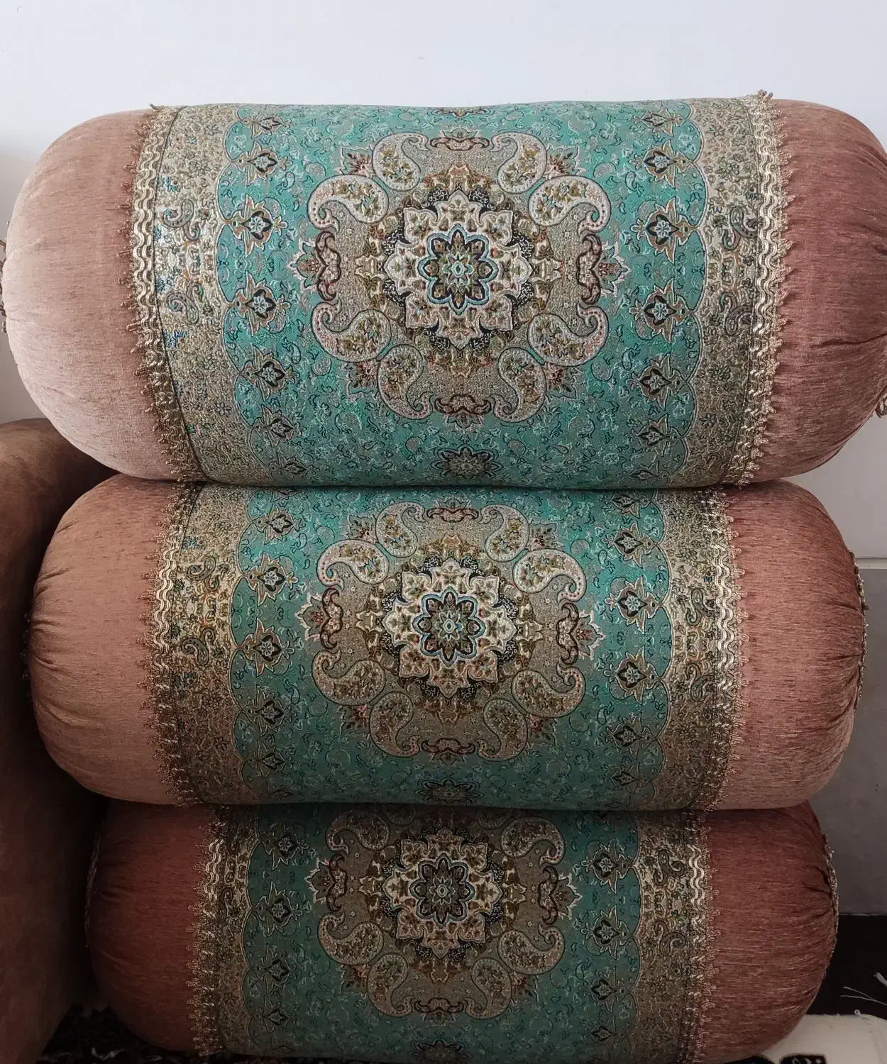 بالشت زیر دستی|رختخواب، بالش، پتو|مرودشت, ژیان|دیوار