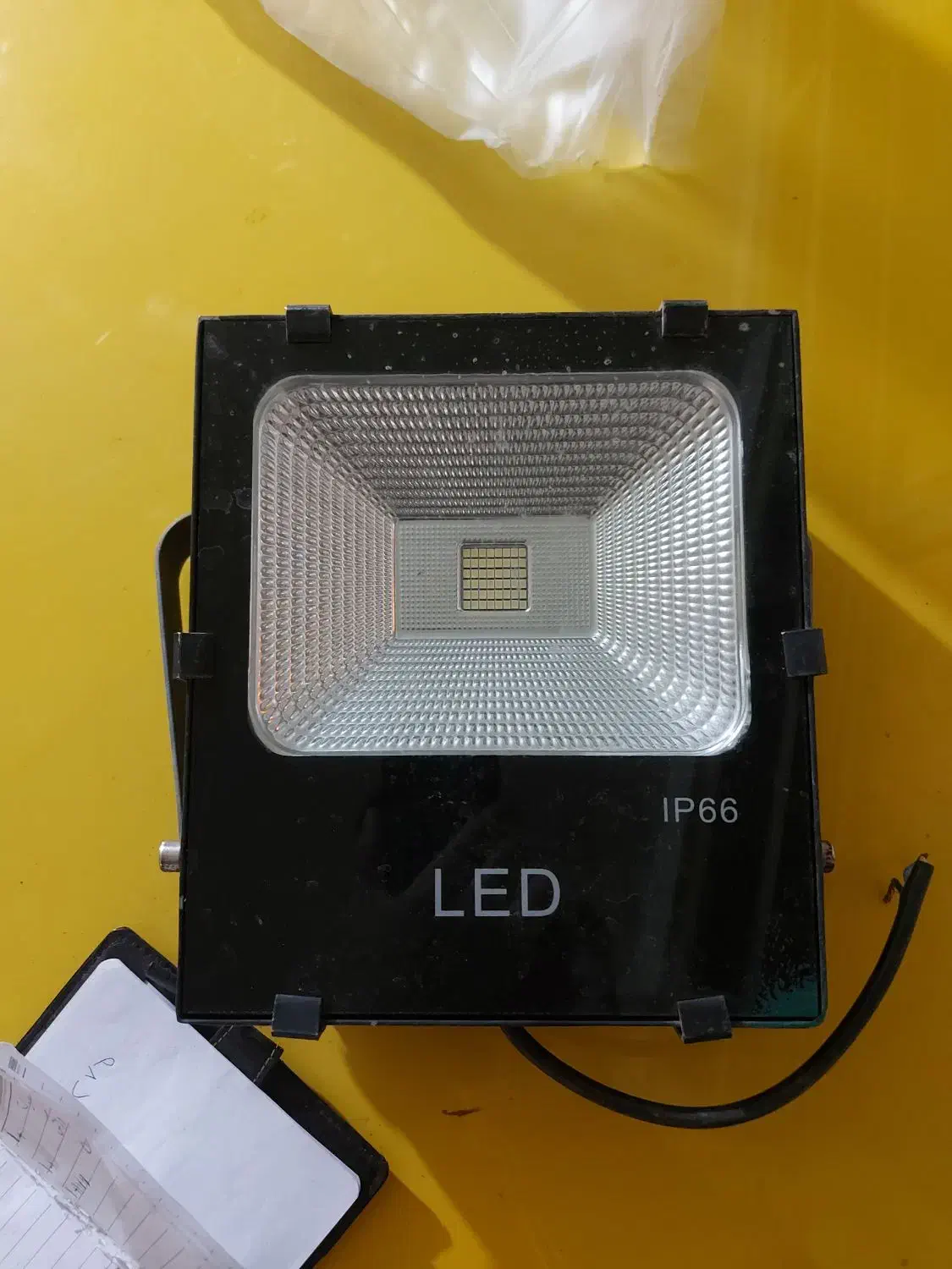 لامپ دست دوم|لامپ و چراغ|تهران, صد دستگاه|دیوار