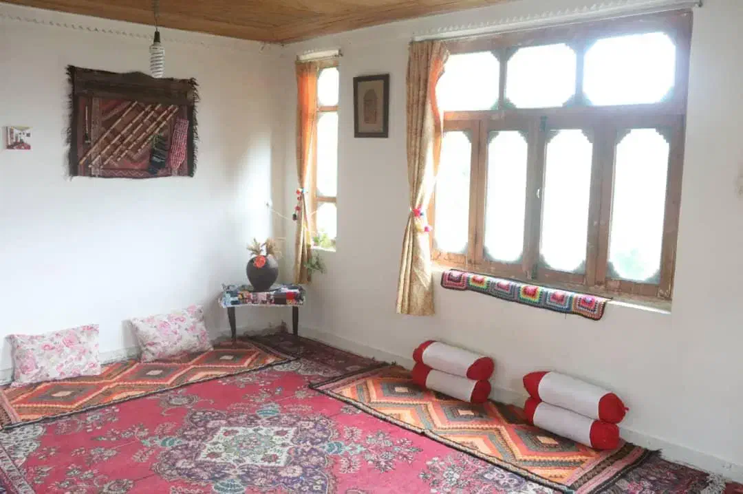 اجاره ویلا سنتی سنگده|اجارهٔ کوتاهمدت ویلا و باغ|فریم, |دیوار