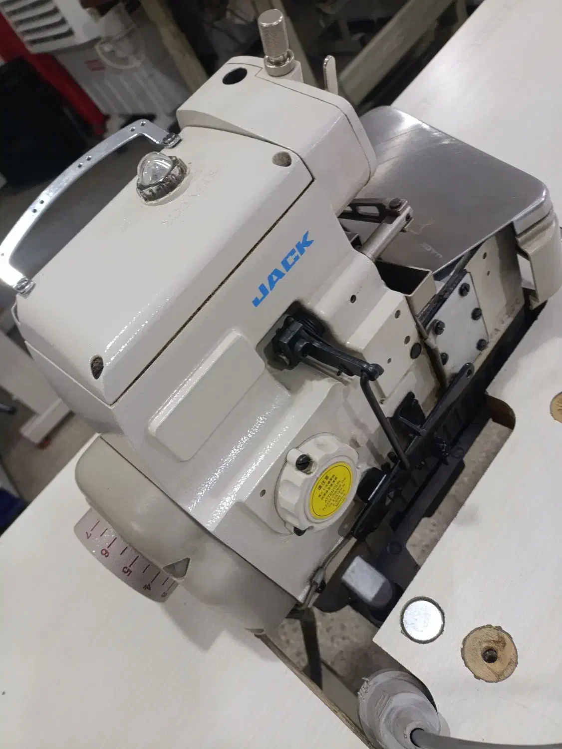 سردوز سه نخ جک دینام سرخود ترکایی|چرخ خیاطی و ریسندگی|بروجرد, |دیوار