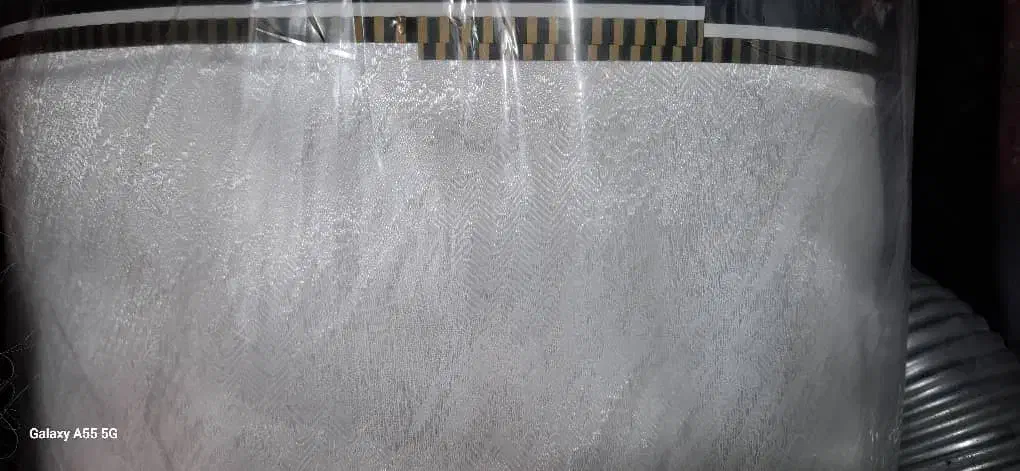 پرده|پرده، رانر، رومیزی|اهرم, |دیوار