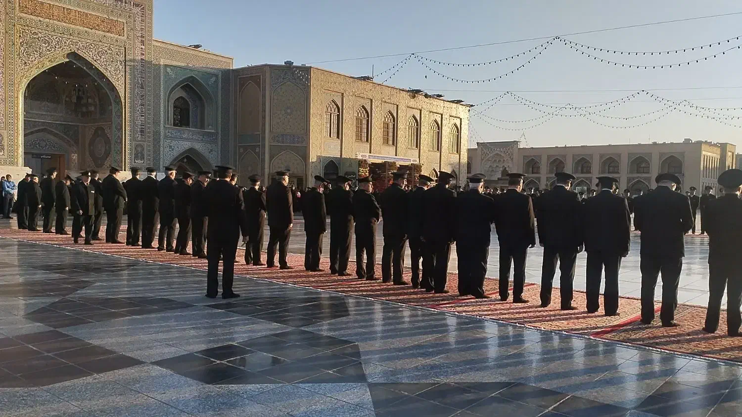 کاروان زیارتی مشهد حرکت ۸ دی ماه ۱۷۰۰هزار|تور و چارتر|زابل, |دیوار