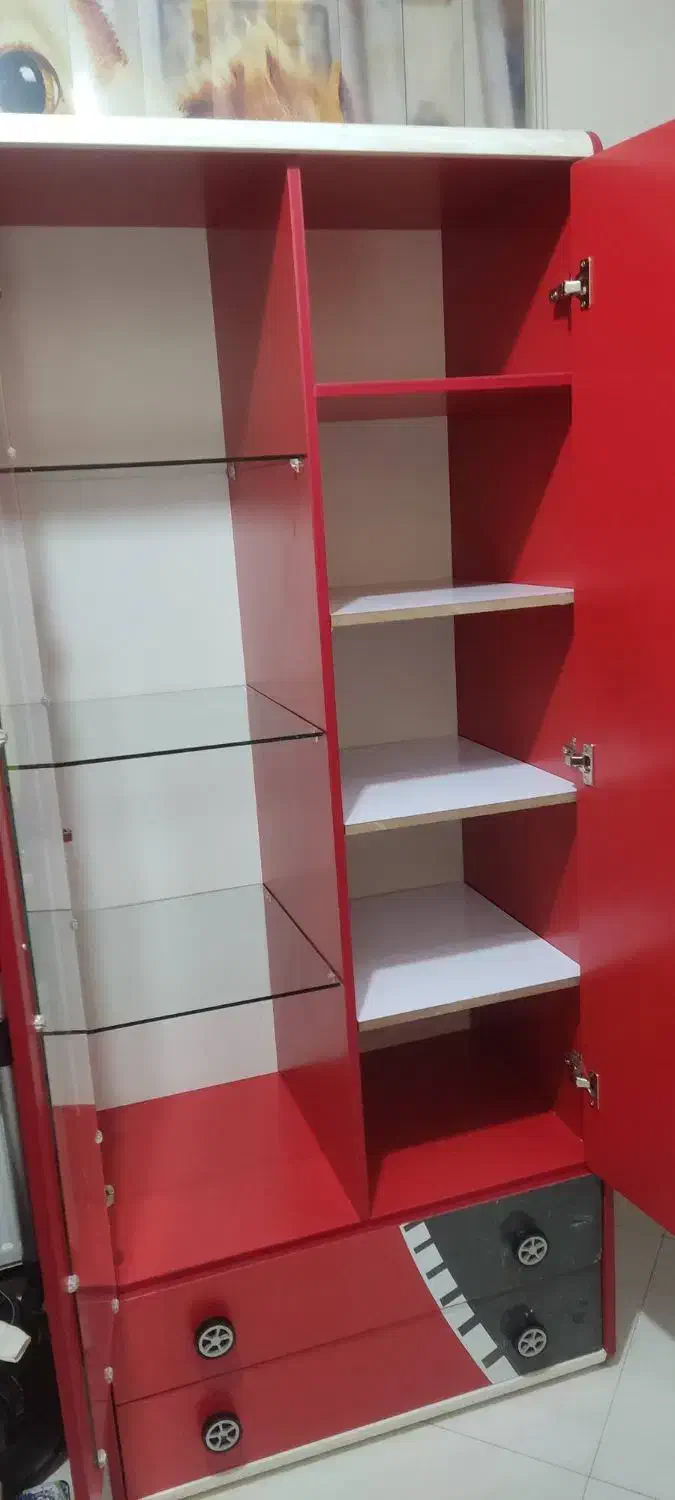 کمد ویترین دار|جاکفشی، کمد، دراور|قدس, شهر‌قدس|دیوار