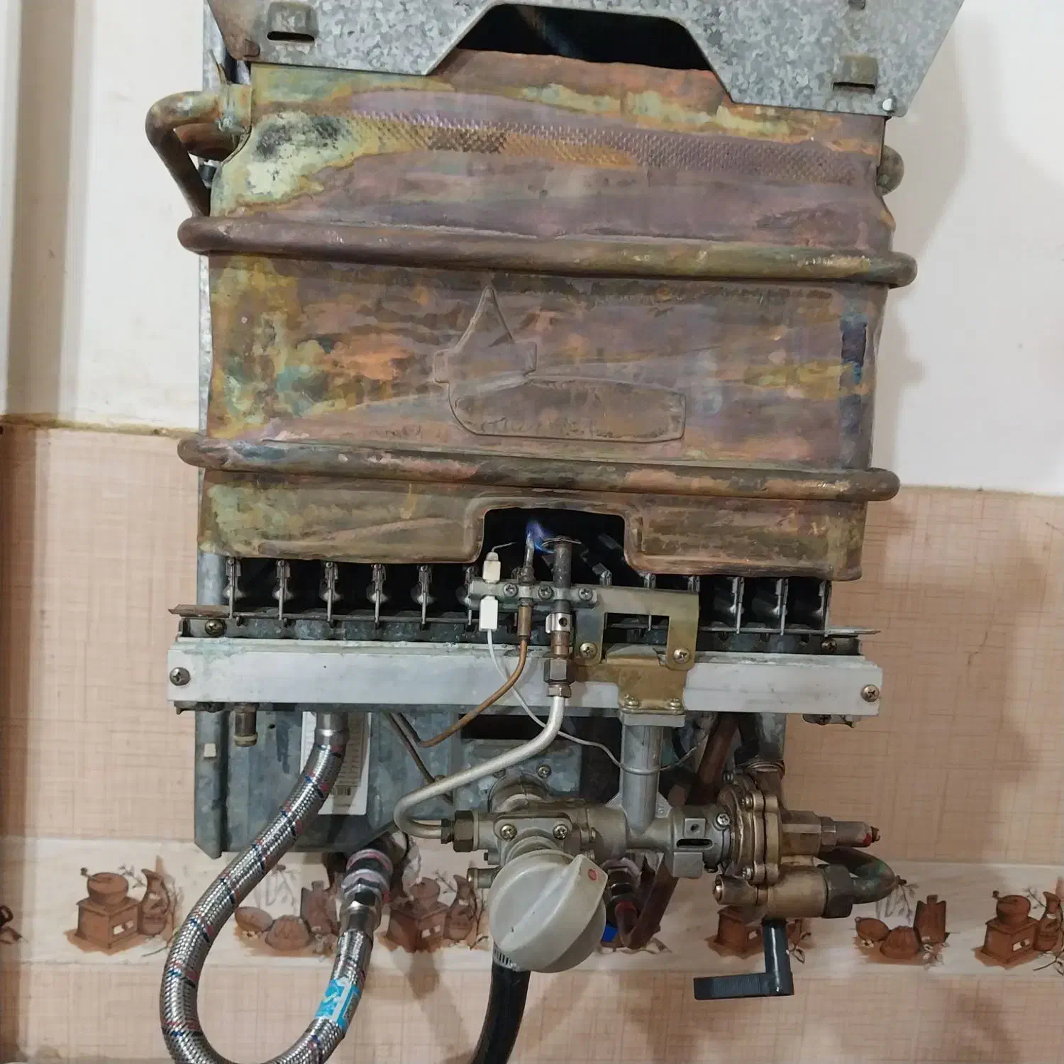 تغمیرات آبگرمکن گازی وبرقی|آبگرمکن، پکیج، شوفاژ|رشت, یخسازی|دیوار