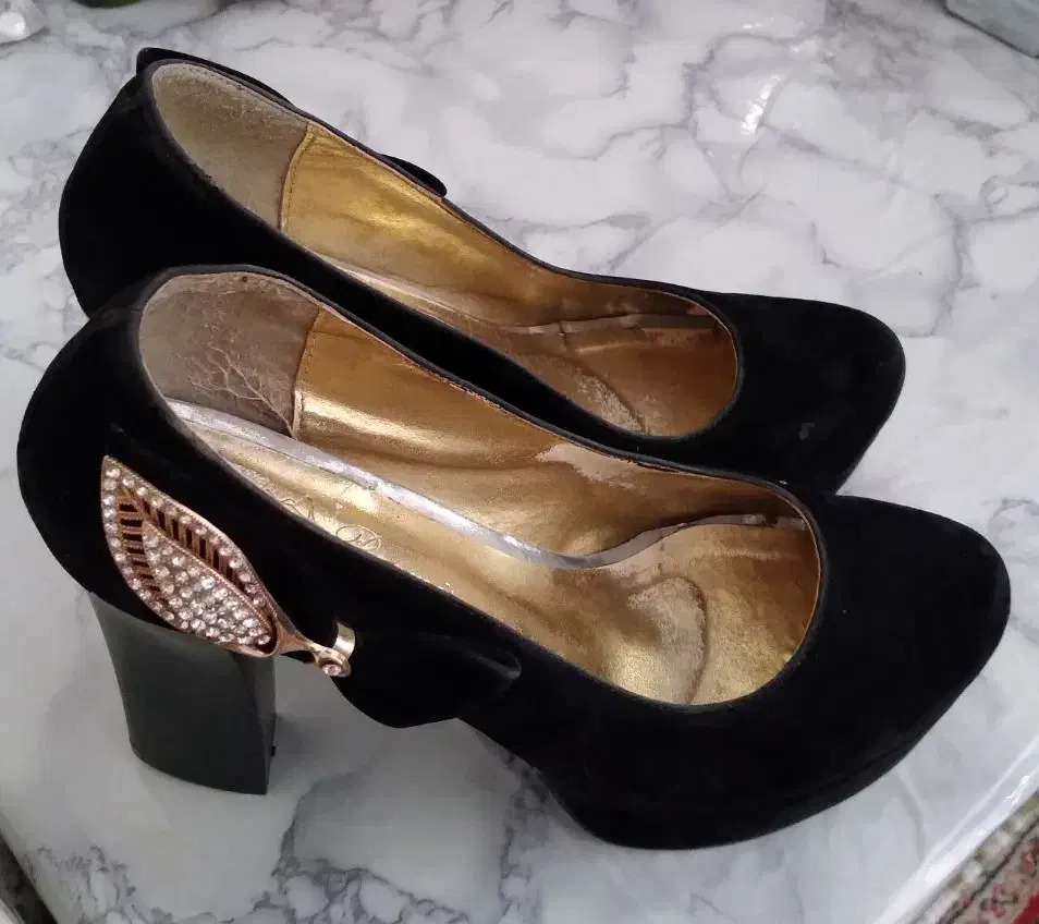 کفش مجلسی، پاشنه بلند،مخملی، سایز ۳۹|کیف، کفش، کمربند|تربت جام, کلالی|دیوار