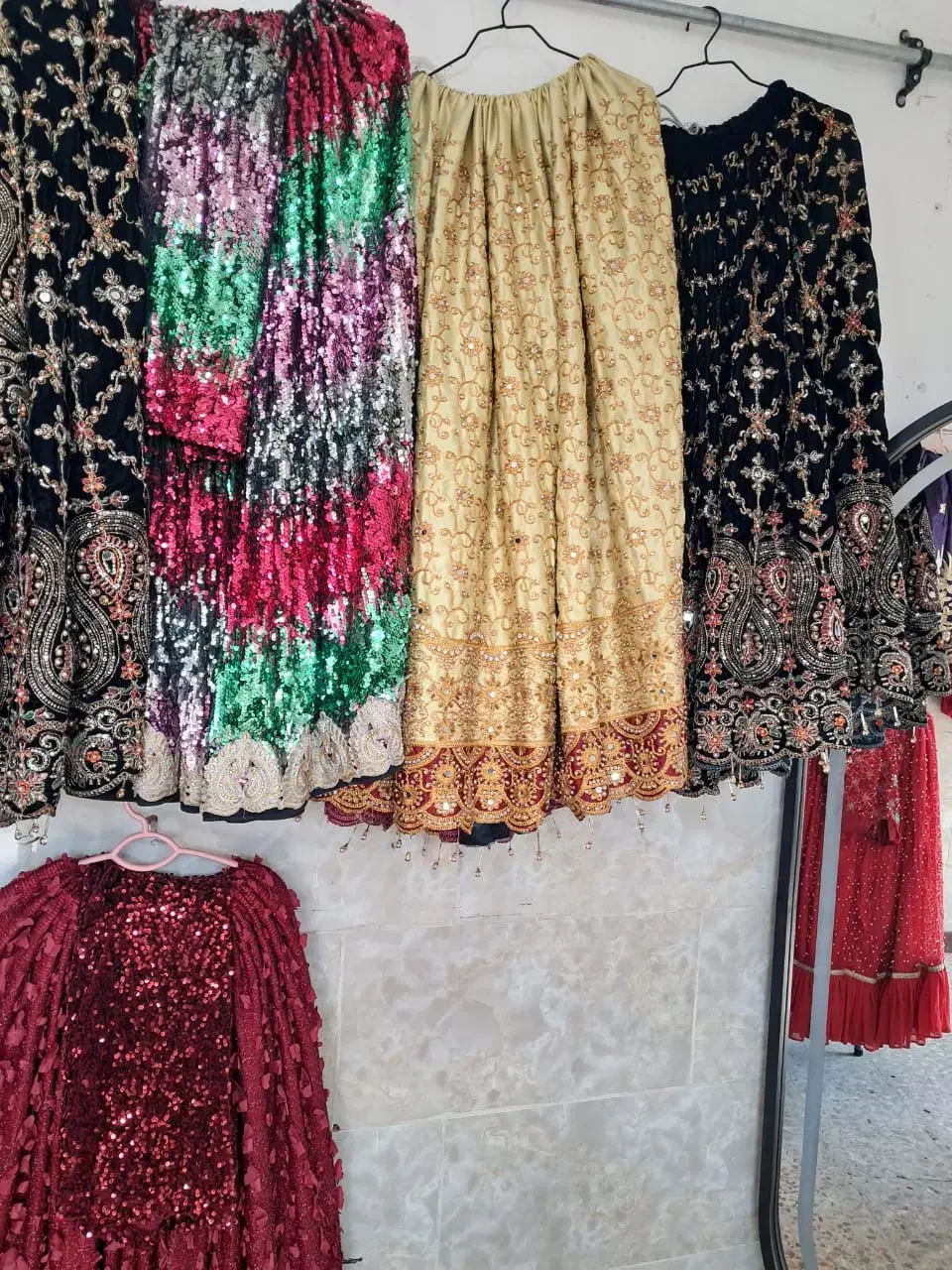 لباس محلی|لباس|مسجد سلیمان, |دیوار