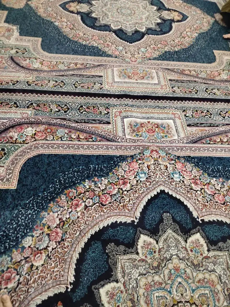 فرش 12 متری 3 تخته|فرش|محمدیه-قزوین, |دیوار