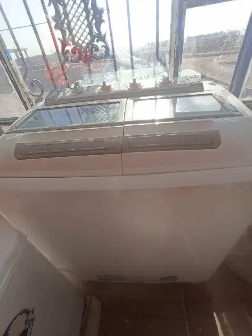 لباسشویی 9 کیلو و مینی واش 5 کیلو در حد نو|ماشین لباسشویی و خشک‌کن لباس|زهک, |دیوار