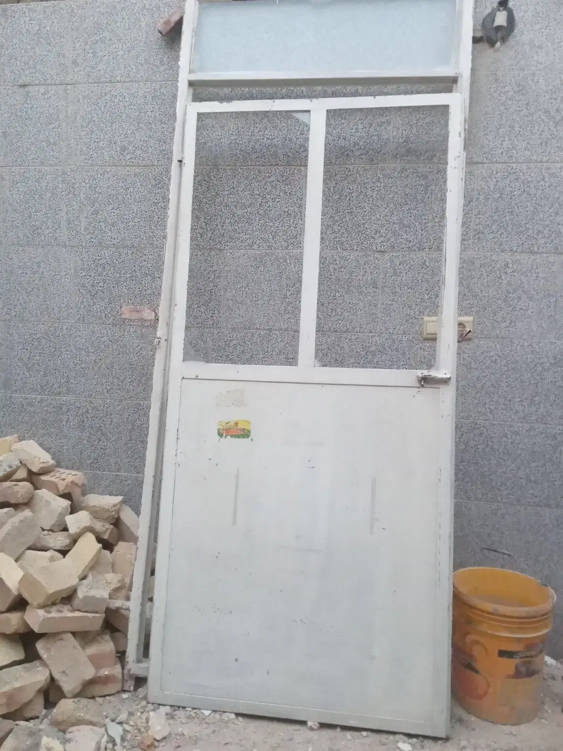 درب آهنی و پنجره|مصالح و تجهیزات ساختمان|قم, بنیاد|دیوار