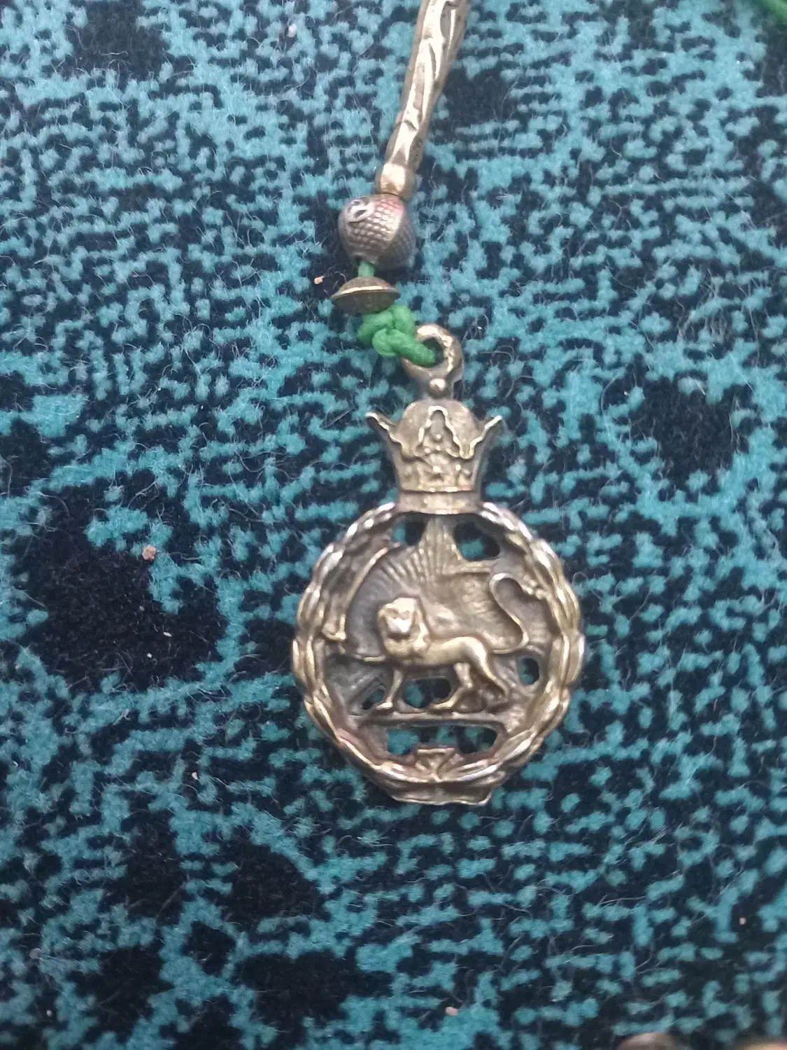 تسبیح برنزه|کلکسیون اشیاء عتیقه|اردبیل, |دیوار