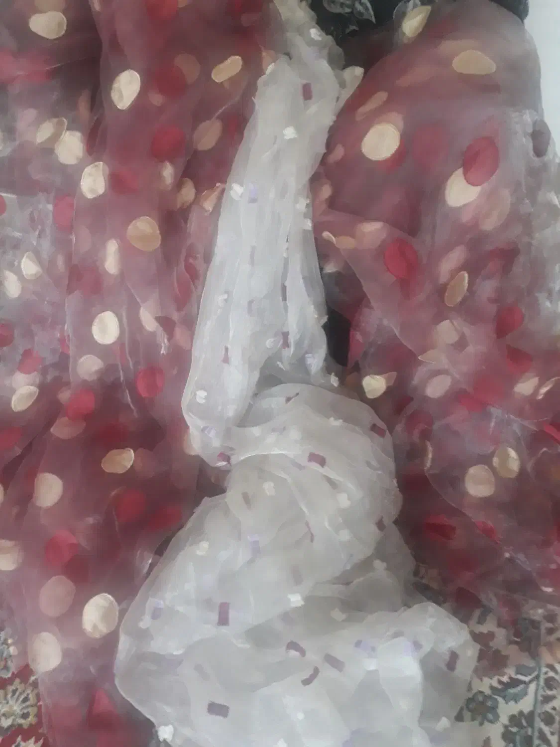 پرده|پرده، رانر، رومیزی|گلبهار, شهر جدید گلبهار|دیوار