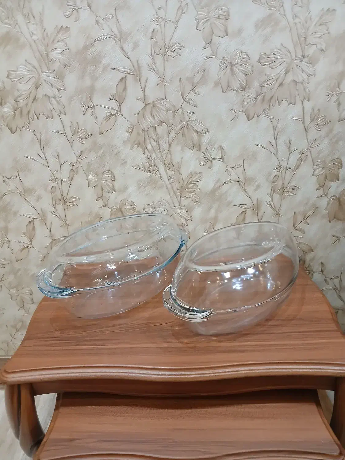 تابه مرغ|ظروف پخت‌وپز|شیراز, میانرود|دیوار