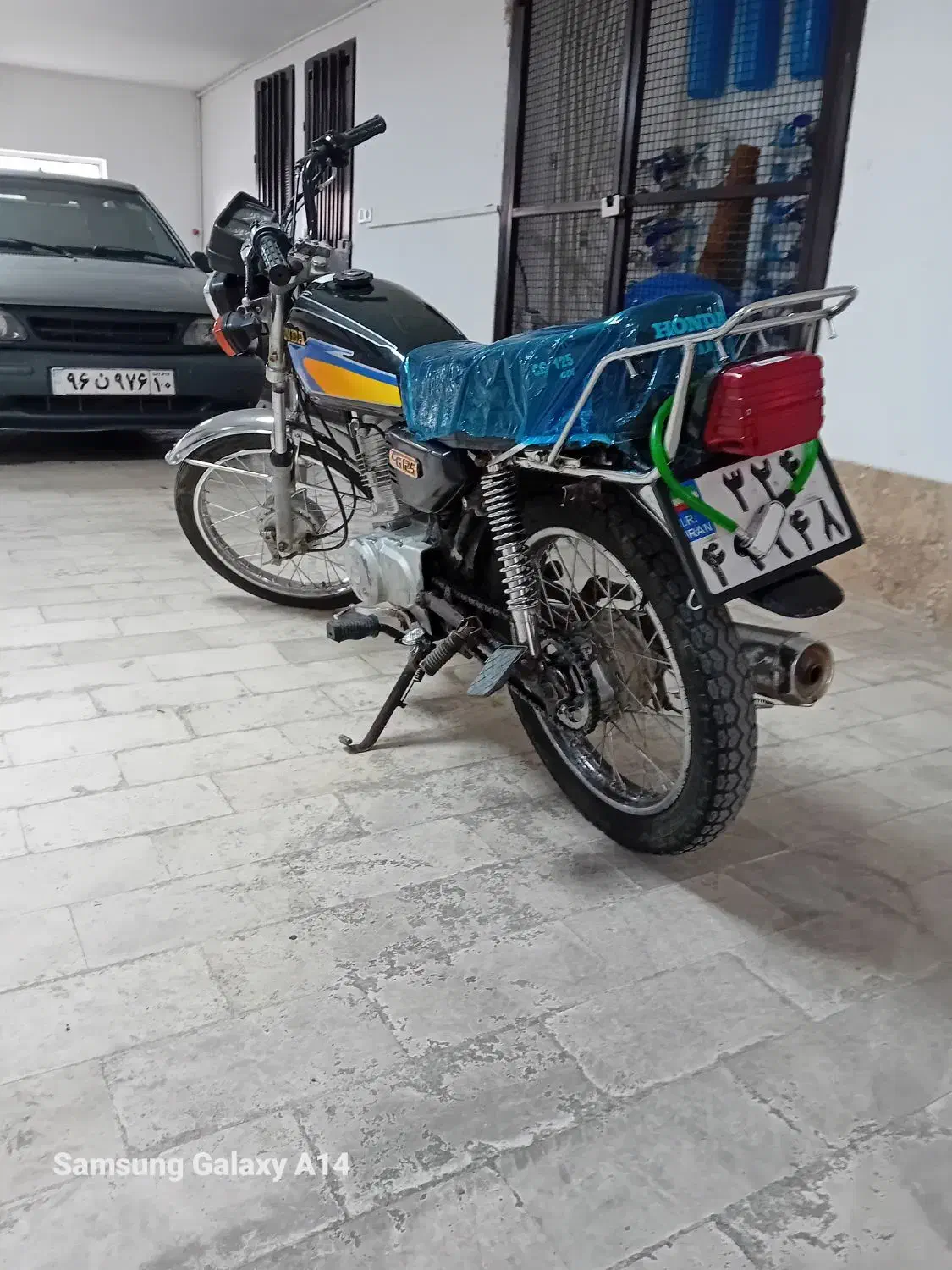 هندا 125 در حد|موتورسیکلت|بومهن, |دیوار