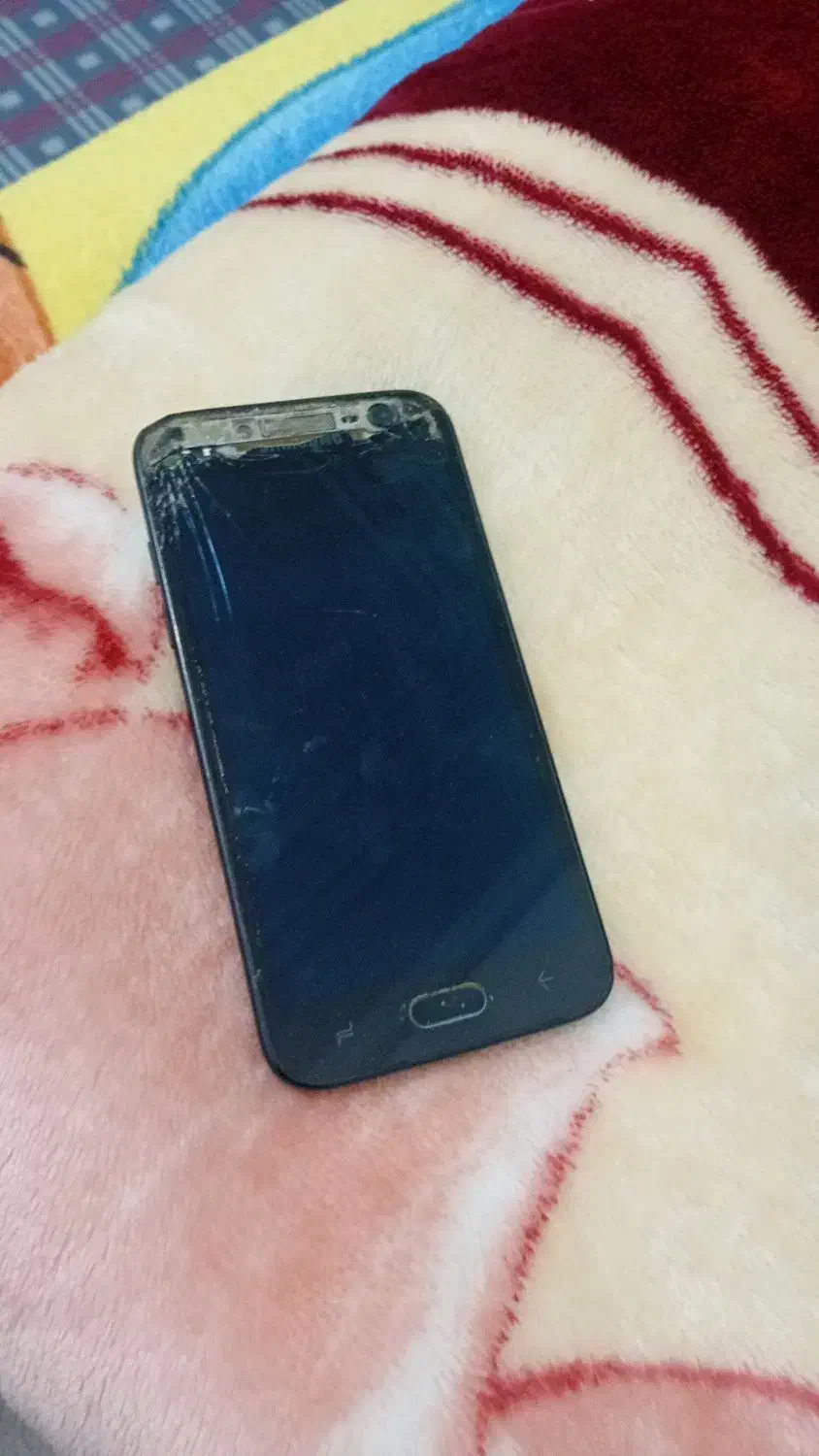 گوشی سالم ال سی دی شکسته کارتون هم داره|موبایل|تربت جام, والفجر|دیوار