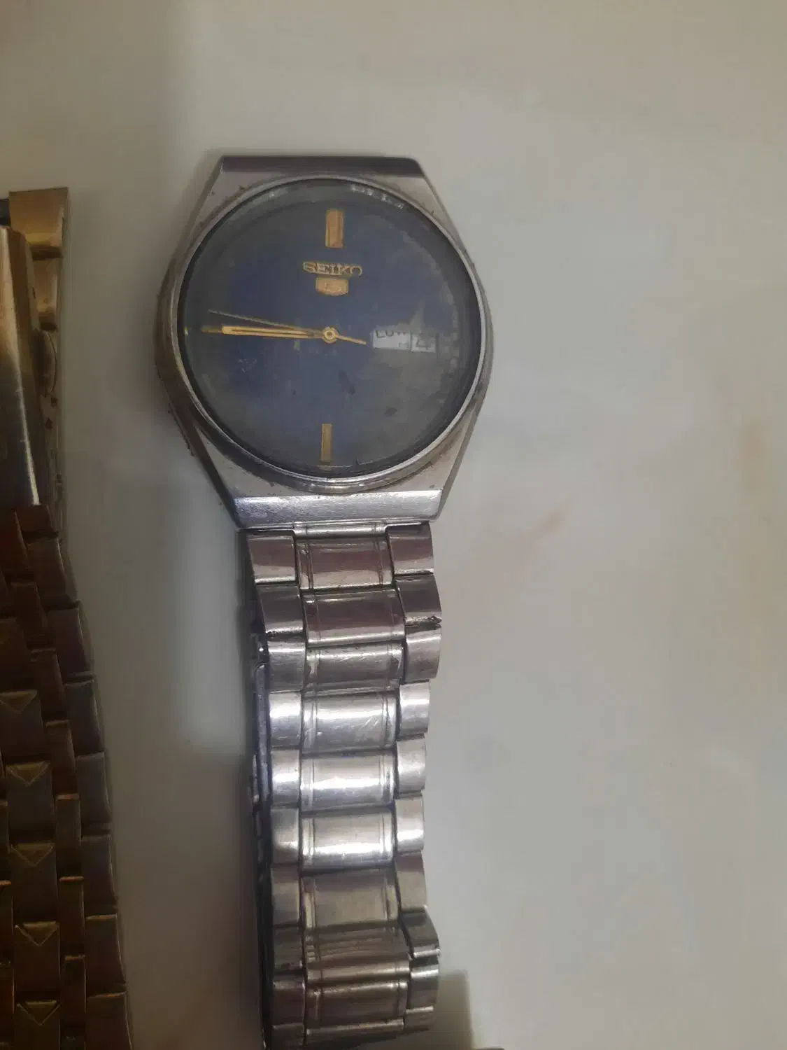 ساعت مچی|ساعت|رباطکریم, رباطکریم|دیوار