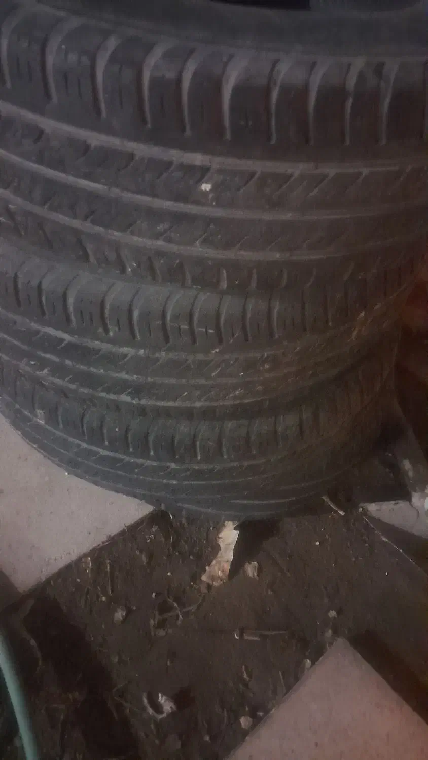 لاستیک ماشین سنگین 315|قطعات یدکی و لوازم جانبی|رفسنجان, |دیوار