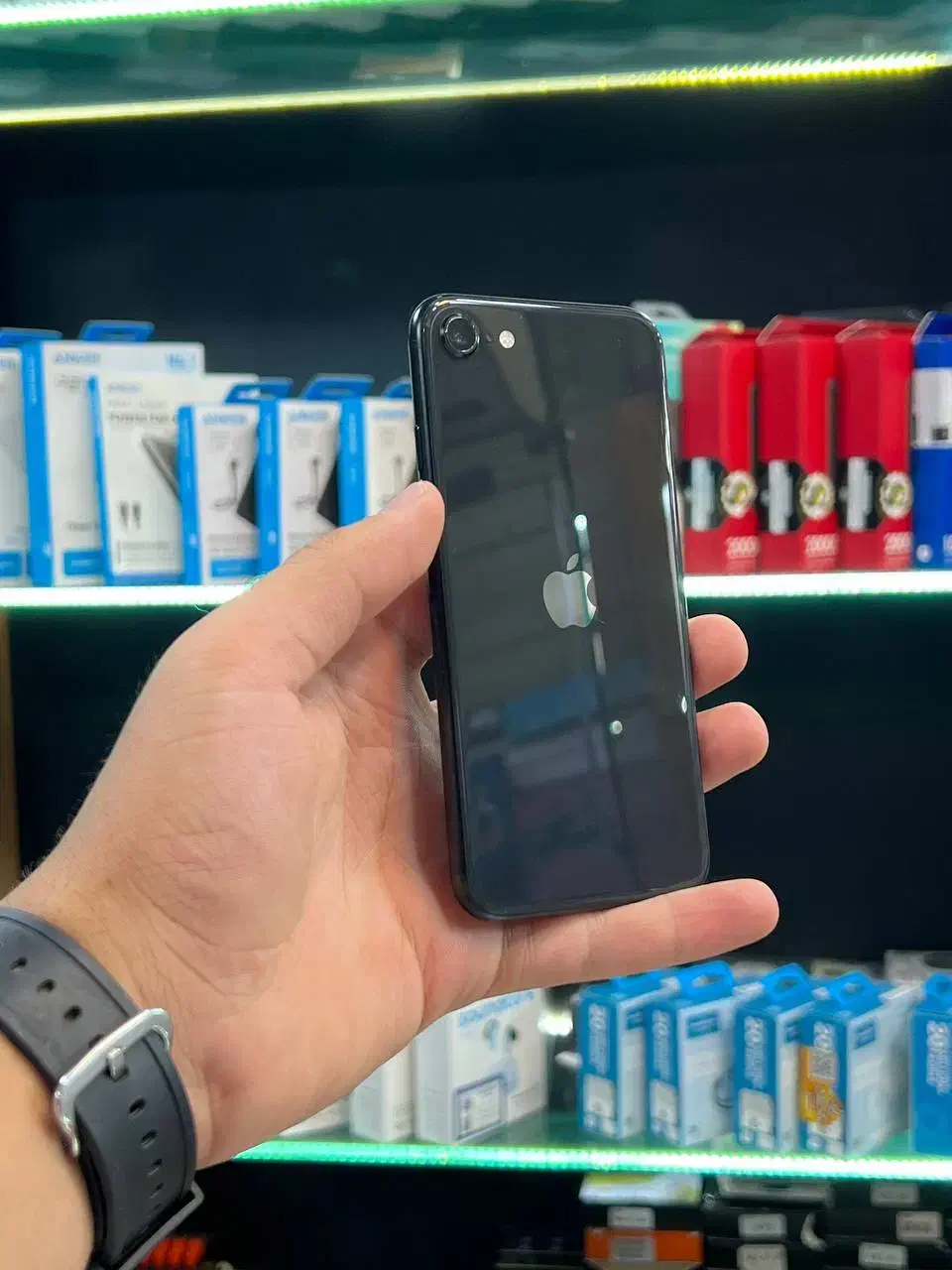 iPhone SE 2020|موبایل|محمدشهر, محمدشهر|دیوار