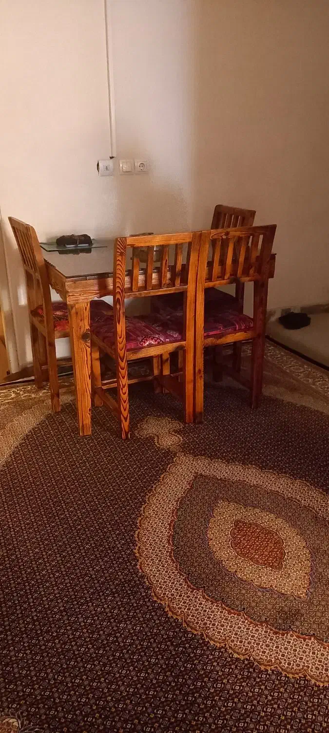 میز ناهار تمیز ومرتب|میز و صندلی غذاخوری|شیراز, پانصد دستگاه ارتش|دیوار