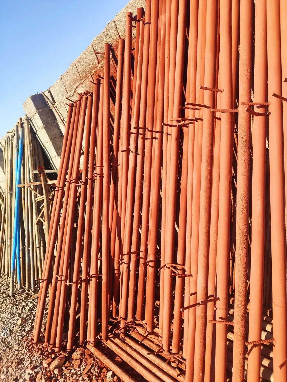 فنس و پایه فنس در ابعاد مختلف|مصالح و تجهیزات ساختمان|کرمان, |دیوار