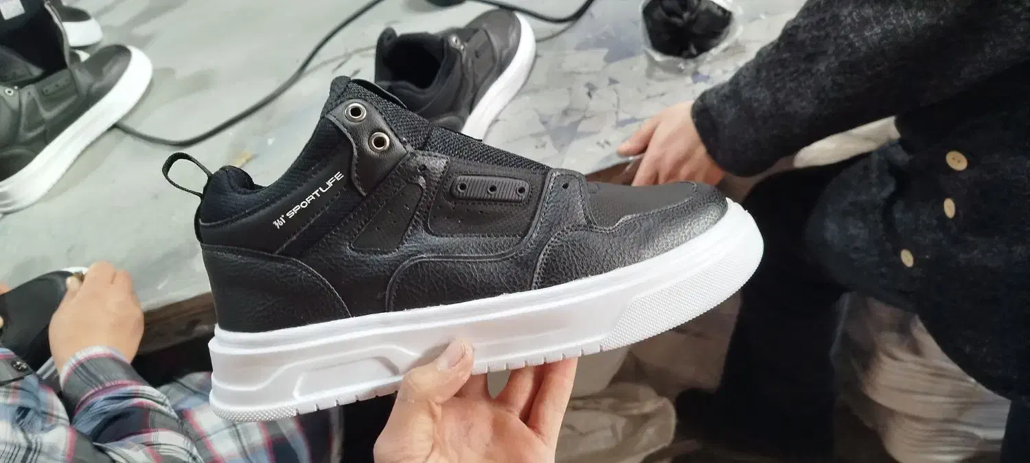 کتونی ساق بلند|کیف، کفش، کمربند|رباط‌کریم, نصیرشهر|دیوار