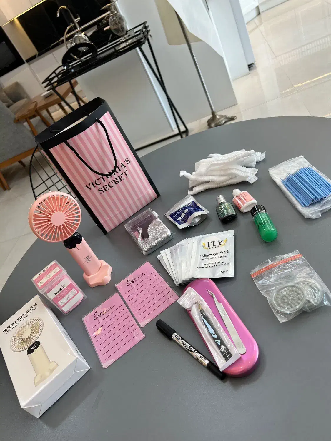 وسایل اکستنشن مژه|آرایشی، بهداشتی، درمانی|گرگان, |دیوار