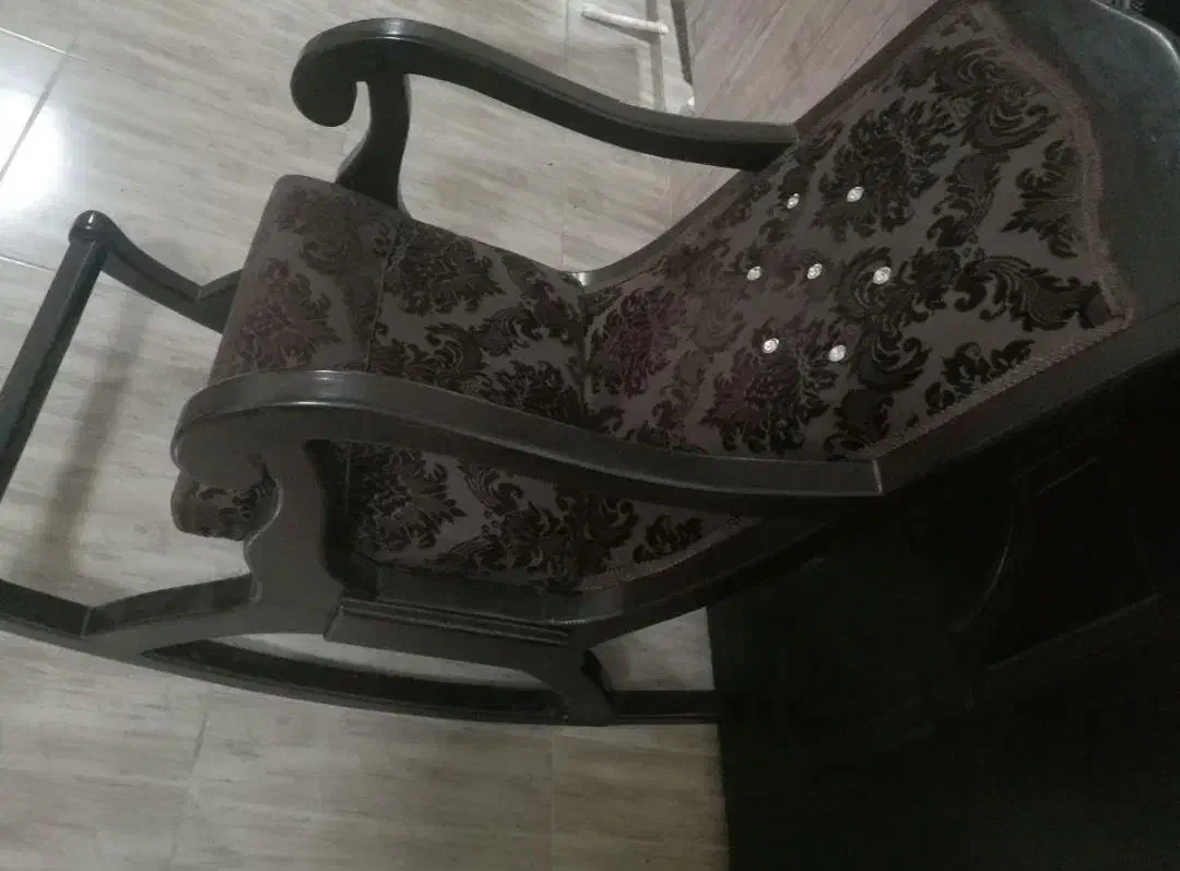 صندلی راک|صندلی و نیمکت|رشت, عینک|دیوار