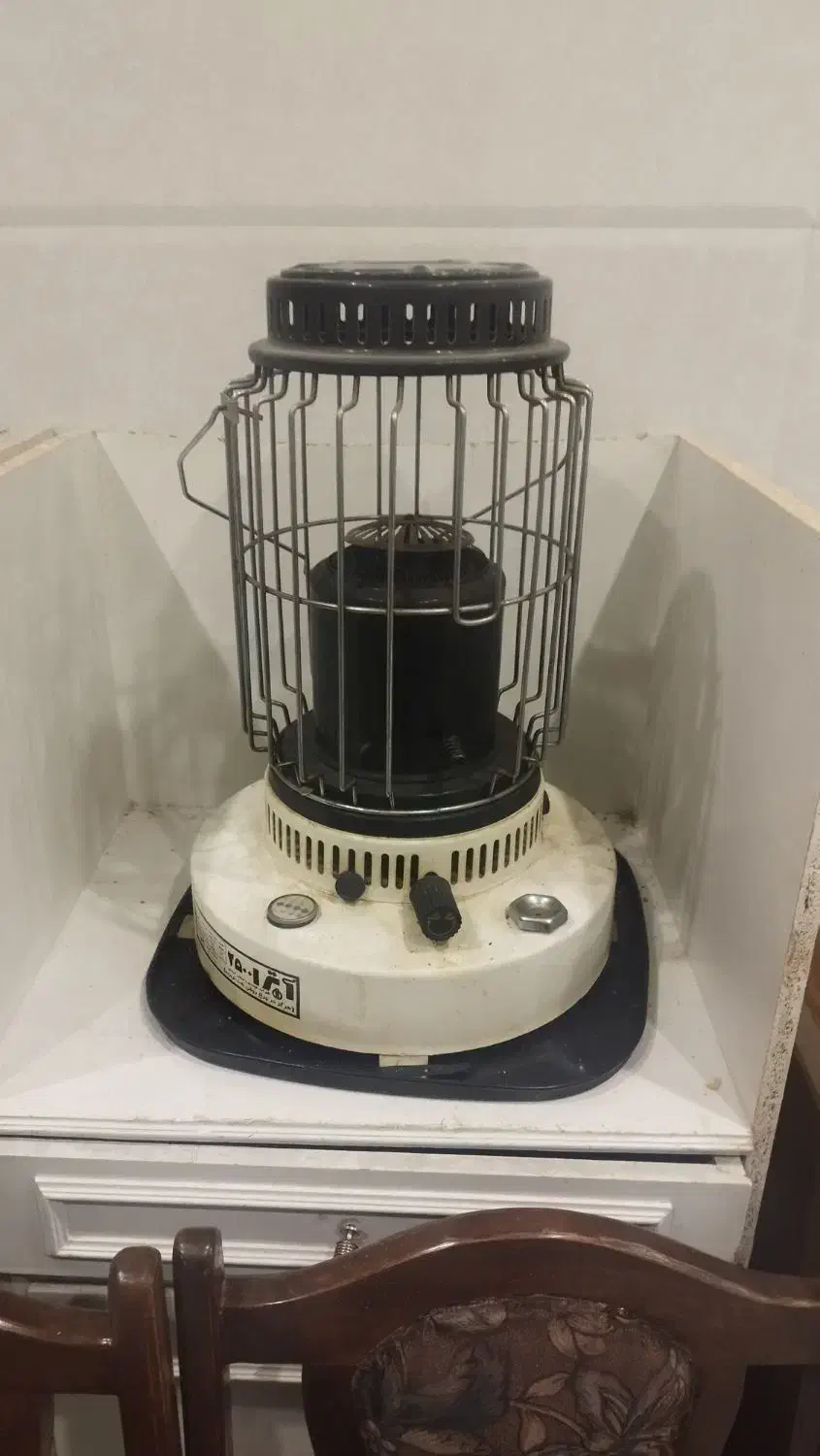 چراغ نفتی  آترا ۲۵۰۰|بخاری، هیتر، شومینه|یزد, |دیوار