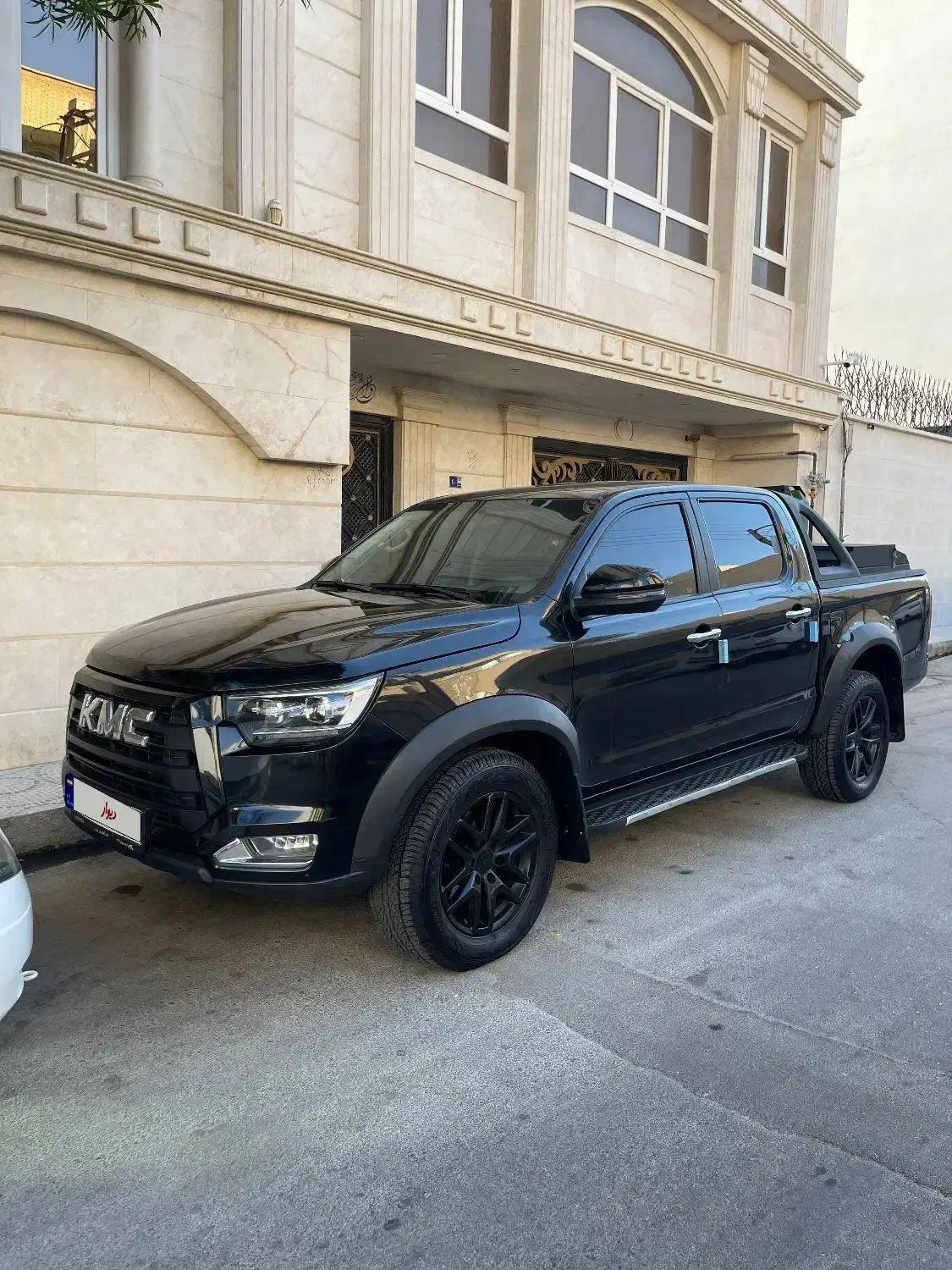 Kmc|خودرو سواری و وانت|شیراز, ریشمک|دیوار