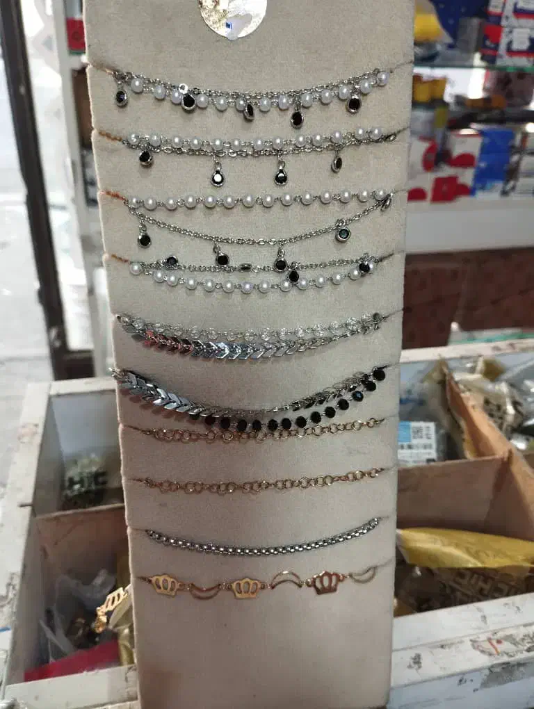 به علت جمع کردن مغازه فروش عمده بدلیجات رنگ ثابت|بدلیجات|کرج, شهرک بنفشه|دیوار