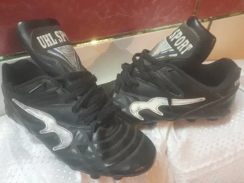 کفش فوتبالی اسپرت uHL|کیف، کفش، کمربند|فارسان, |دیوار