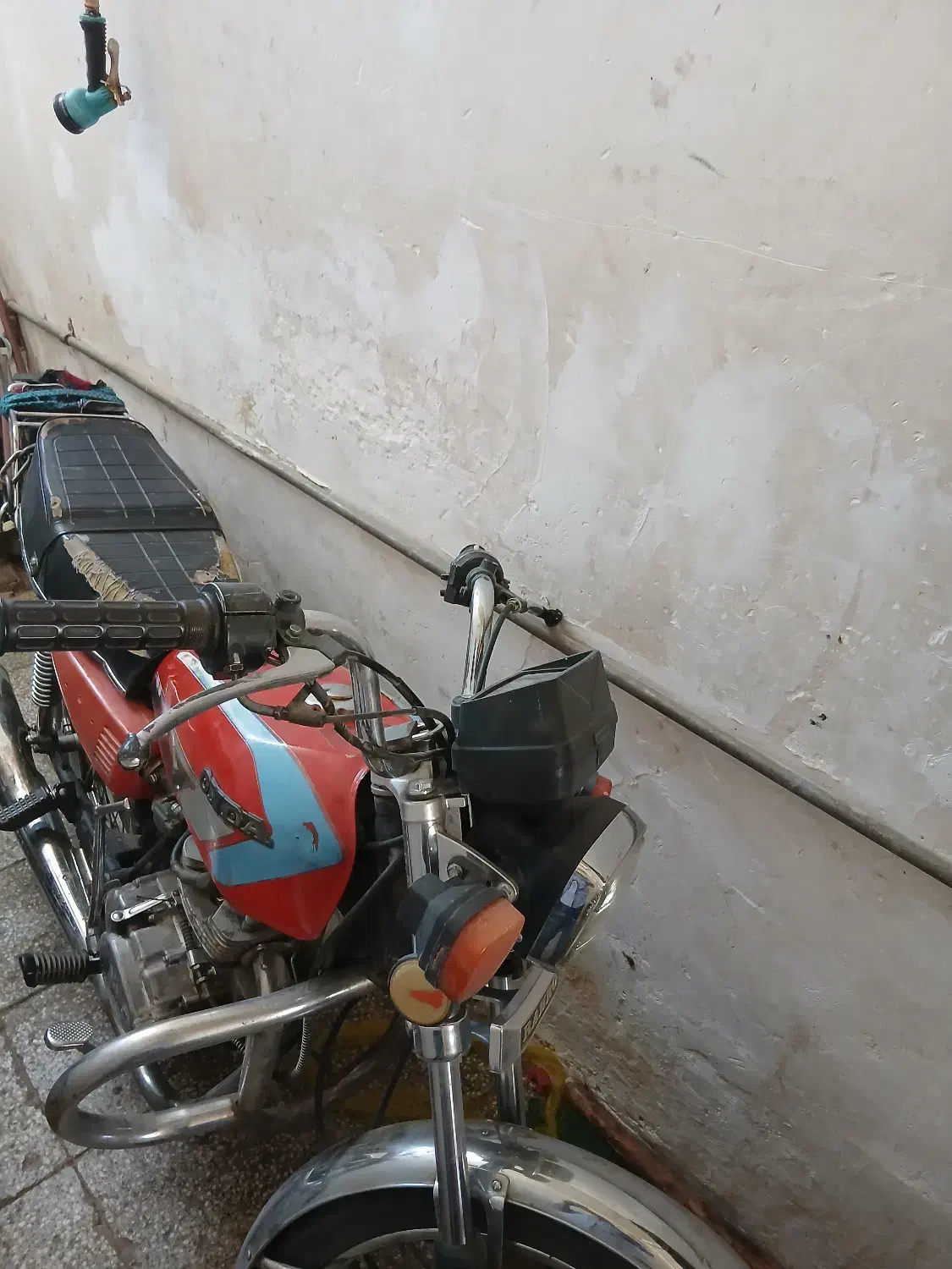 موترسیکلت تمیزمدل۸۲مدارک تکمیل|موتورسیکلت|سبزوار, هفت تیر|دیوار