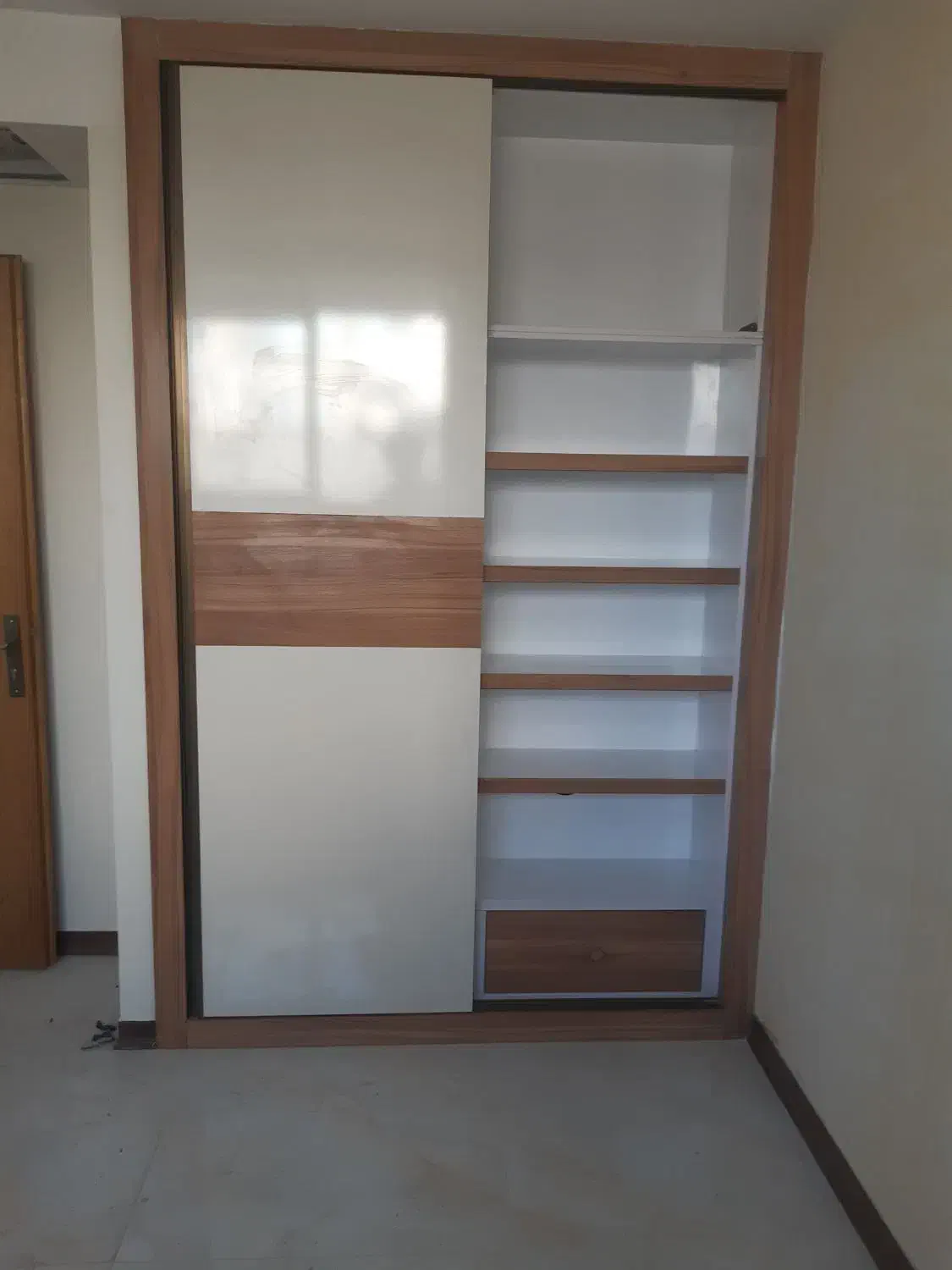 طراحی و اجرای کابینت و کمد دیواری با کیفیت|خدمات پیشه و مهارت|اصفهان, سنبلستان|دیوار